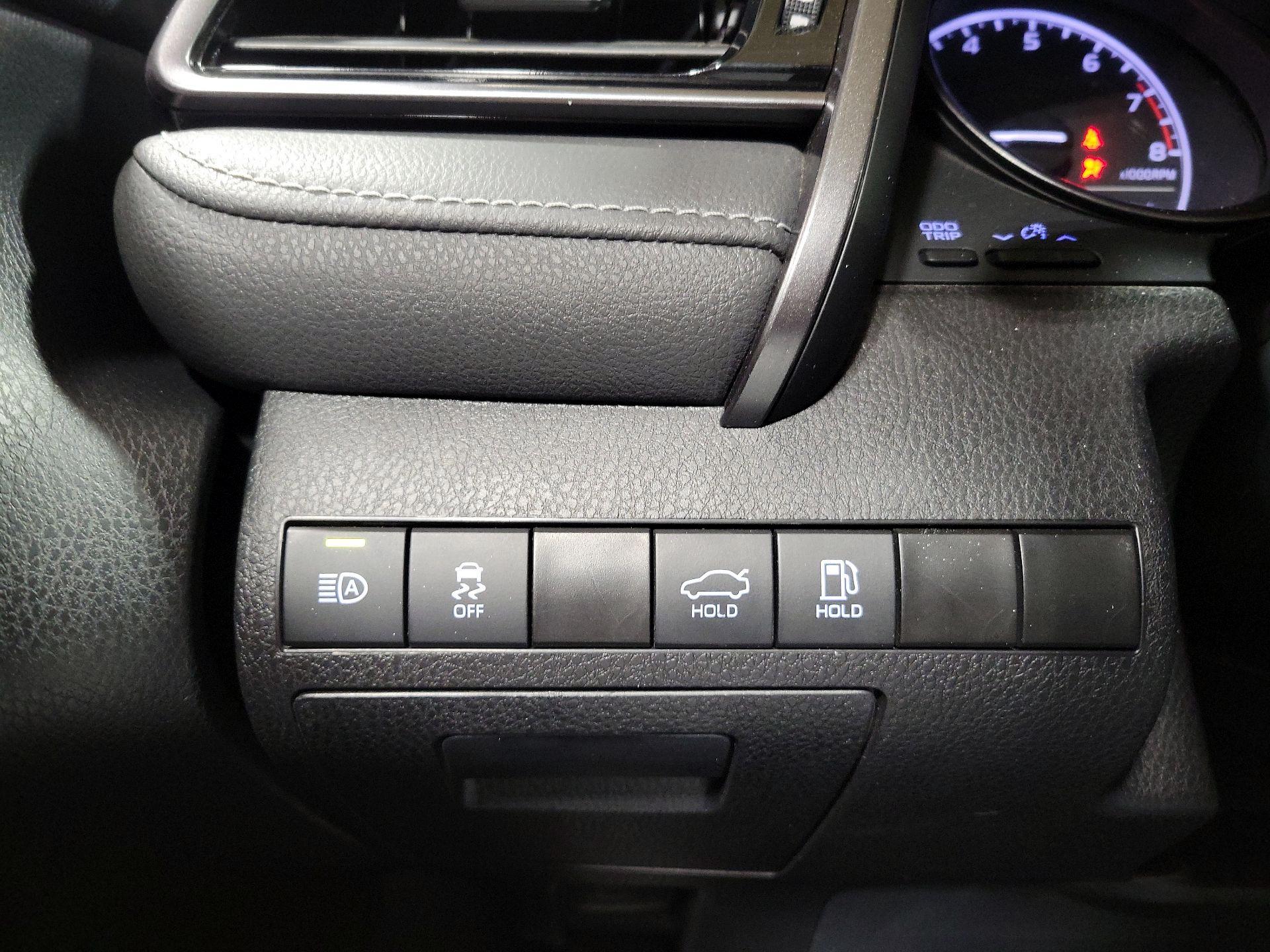 Thumbnail: 2023 Toyota Camry - 13