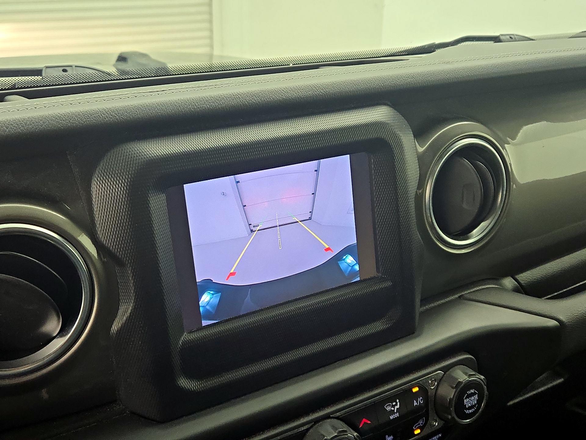 Thumbnail: 2021 Jeep Gladiator - 14