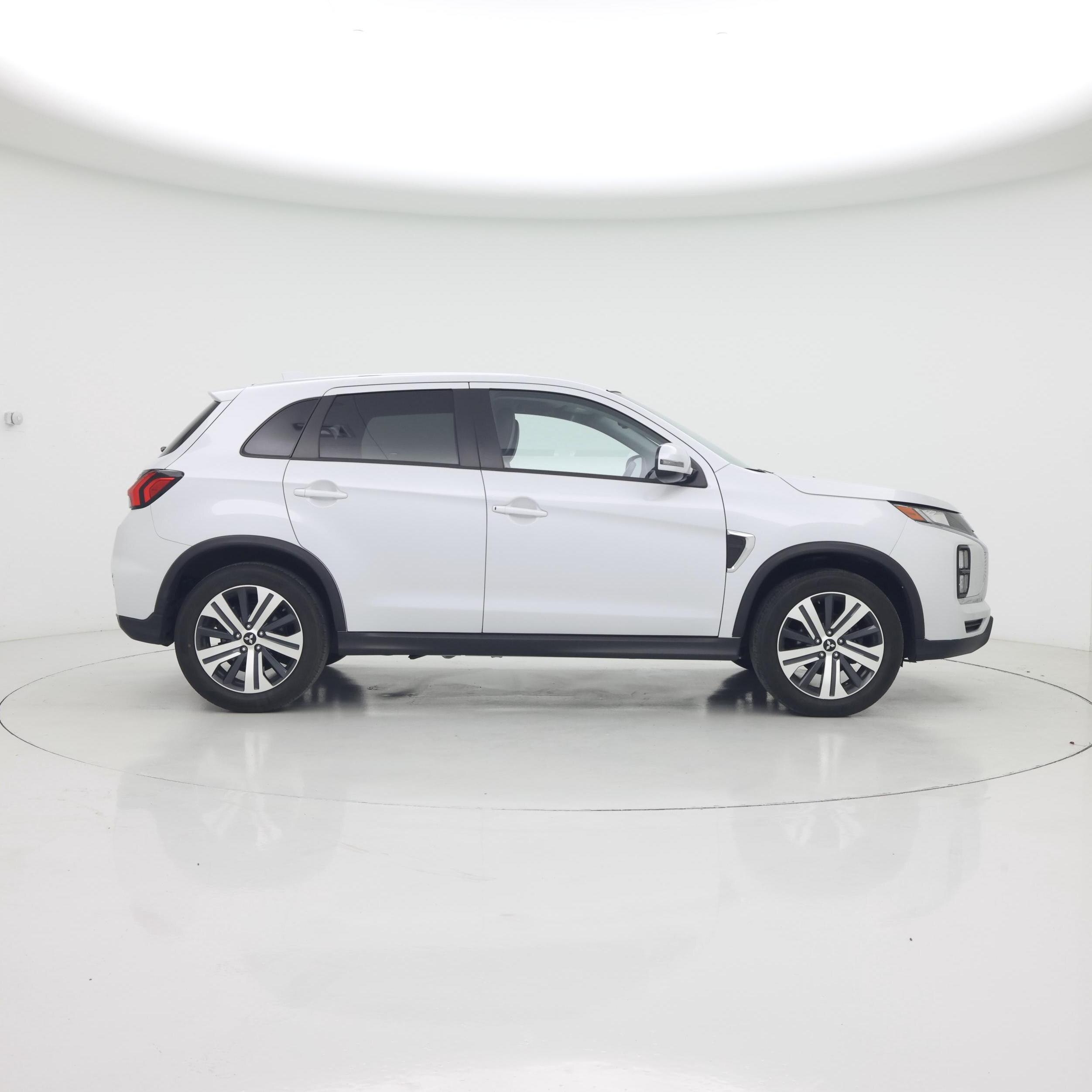 Thumbnail: 2024 Mitsubishi Outlander Sport - 7