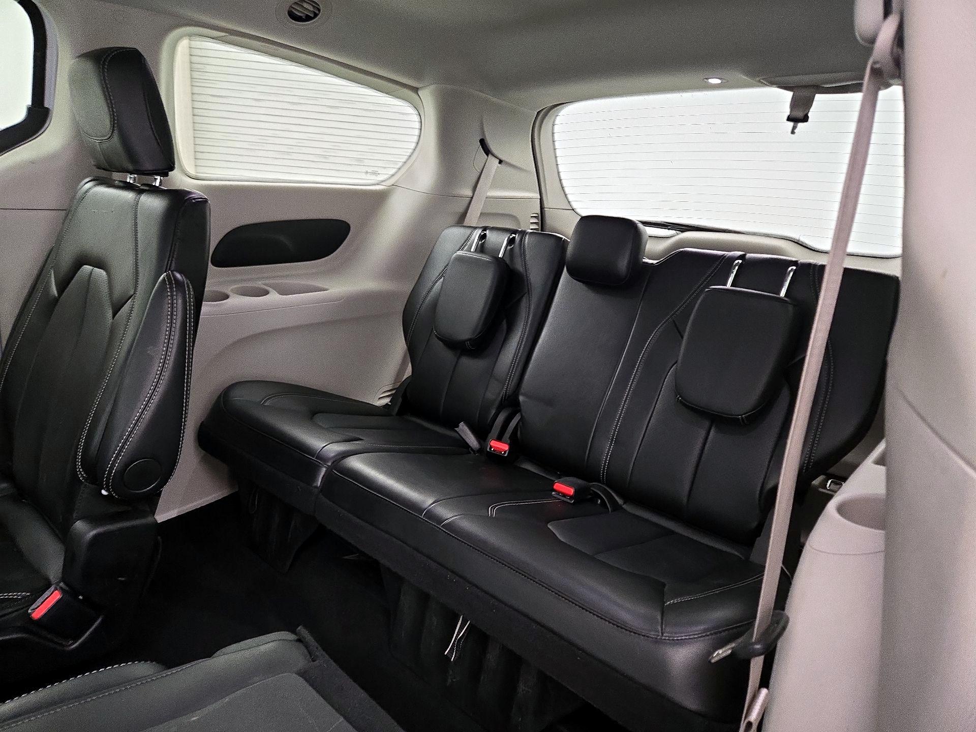 Thumbnail: 2024 Chrysler Pacifica - 20