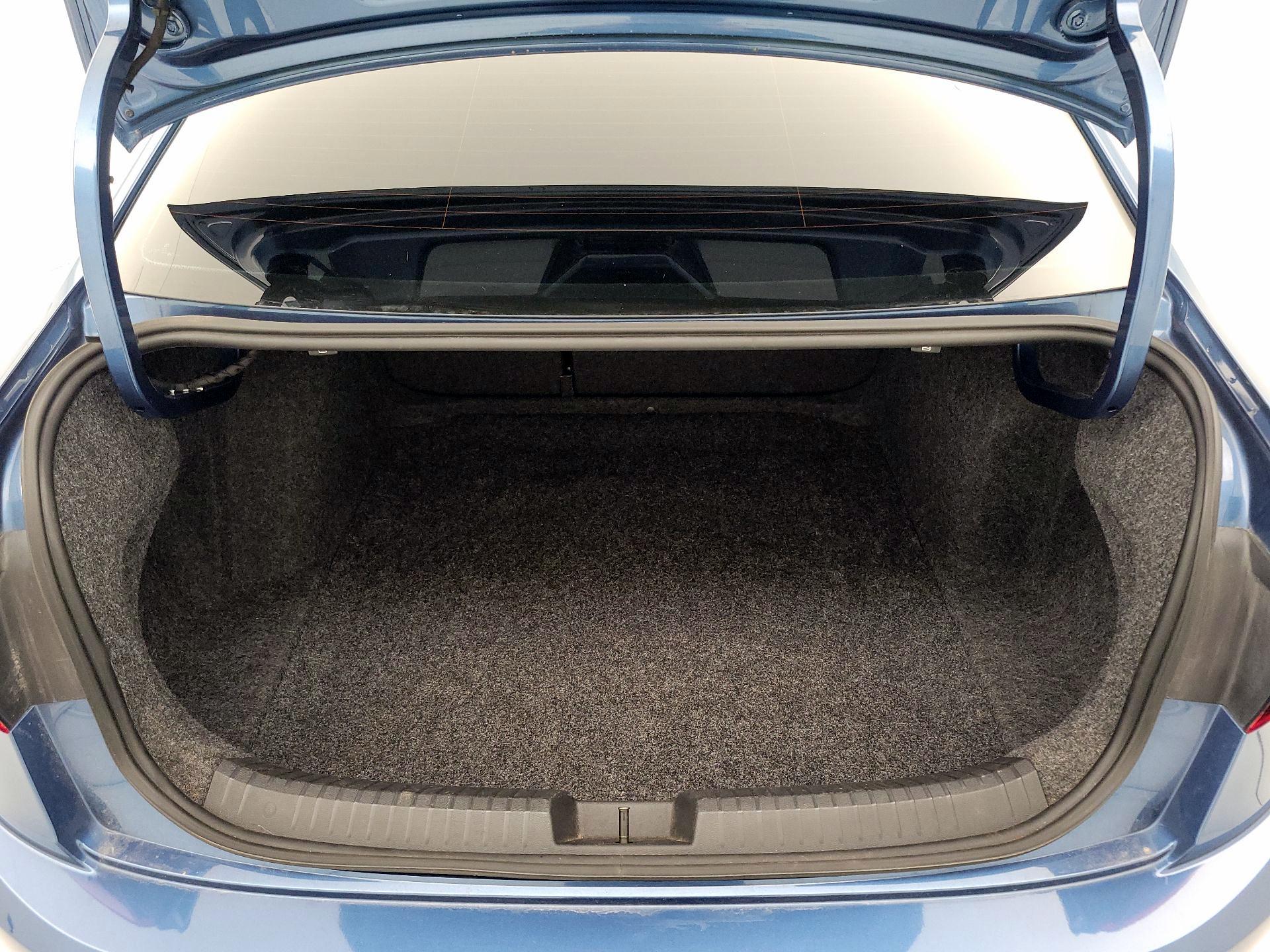 Thumbnail: 2021 Volkswagen Jetta - 20