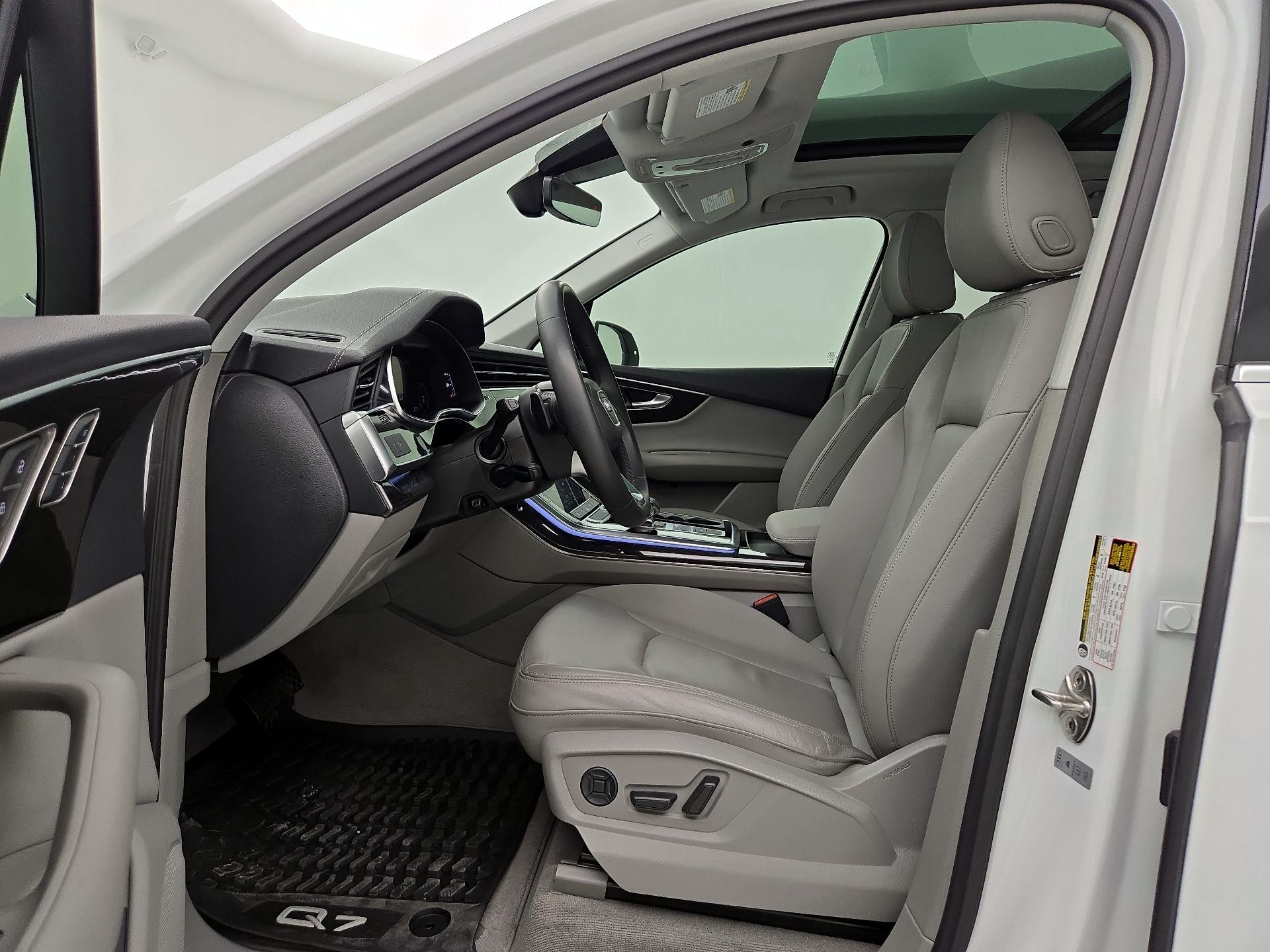 Thumbnail: 2023 Audi Q7 - 11