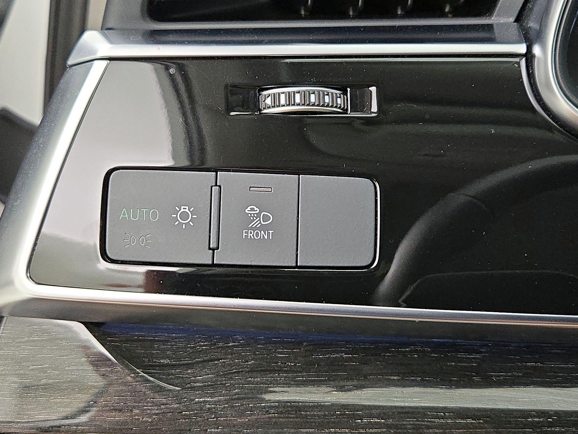 Thumbnail: 2023 Audi Q7 - 13