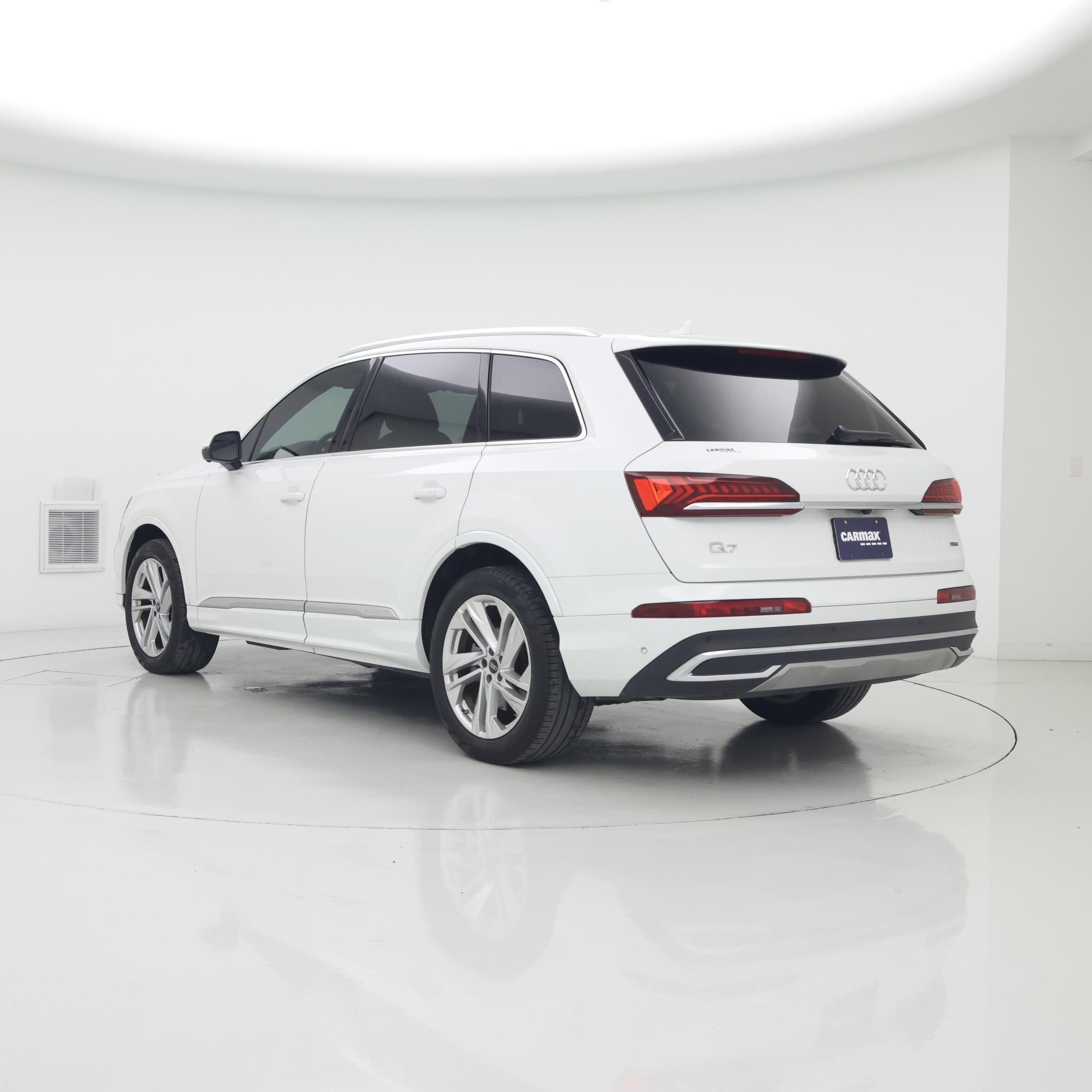 Thumbnail: 2023 Audi Q7 - 2