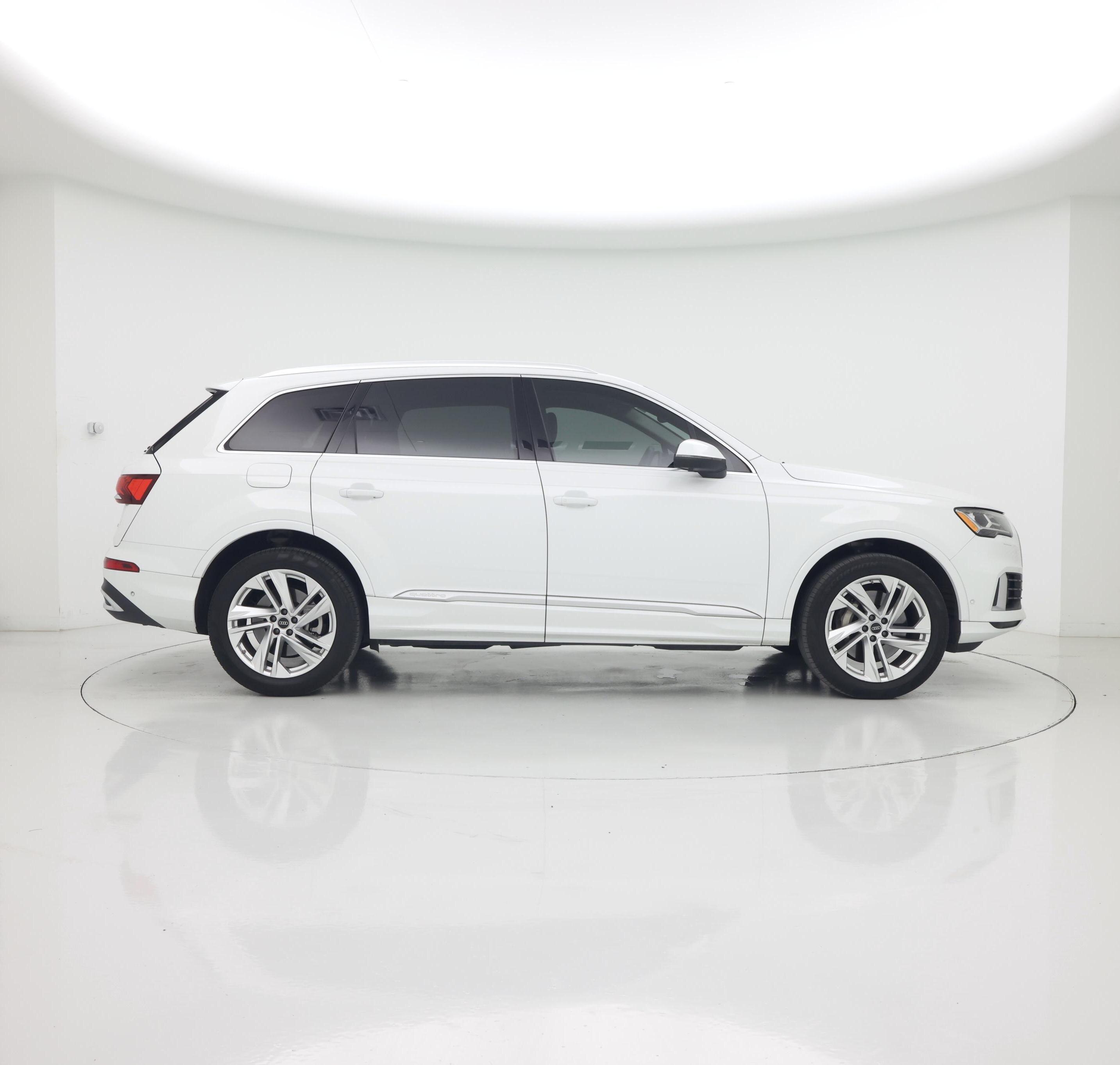 Thumbnail: 2023 Audi Q7 - 7