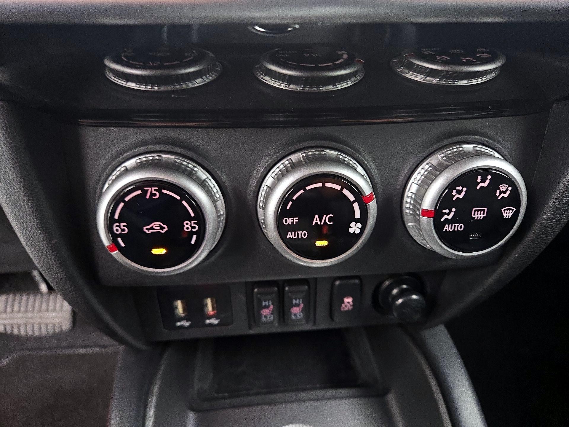 Thumbnail: 2024 Mitsubishi Outlander Sport - 16