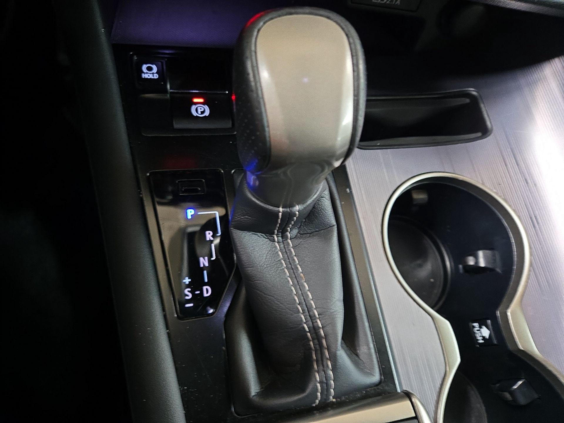 Thumbnail: 2021 Lexus RX - 18