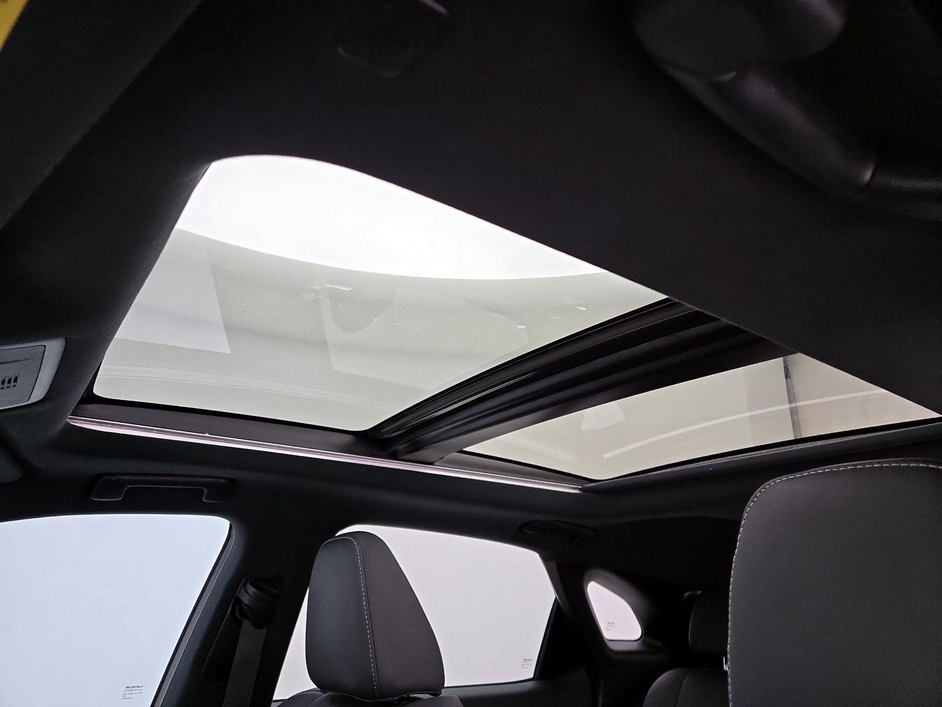 Thumbnail: 2021 Lexus RX - 20