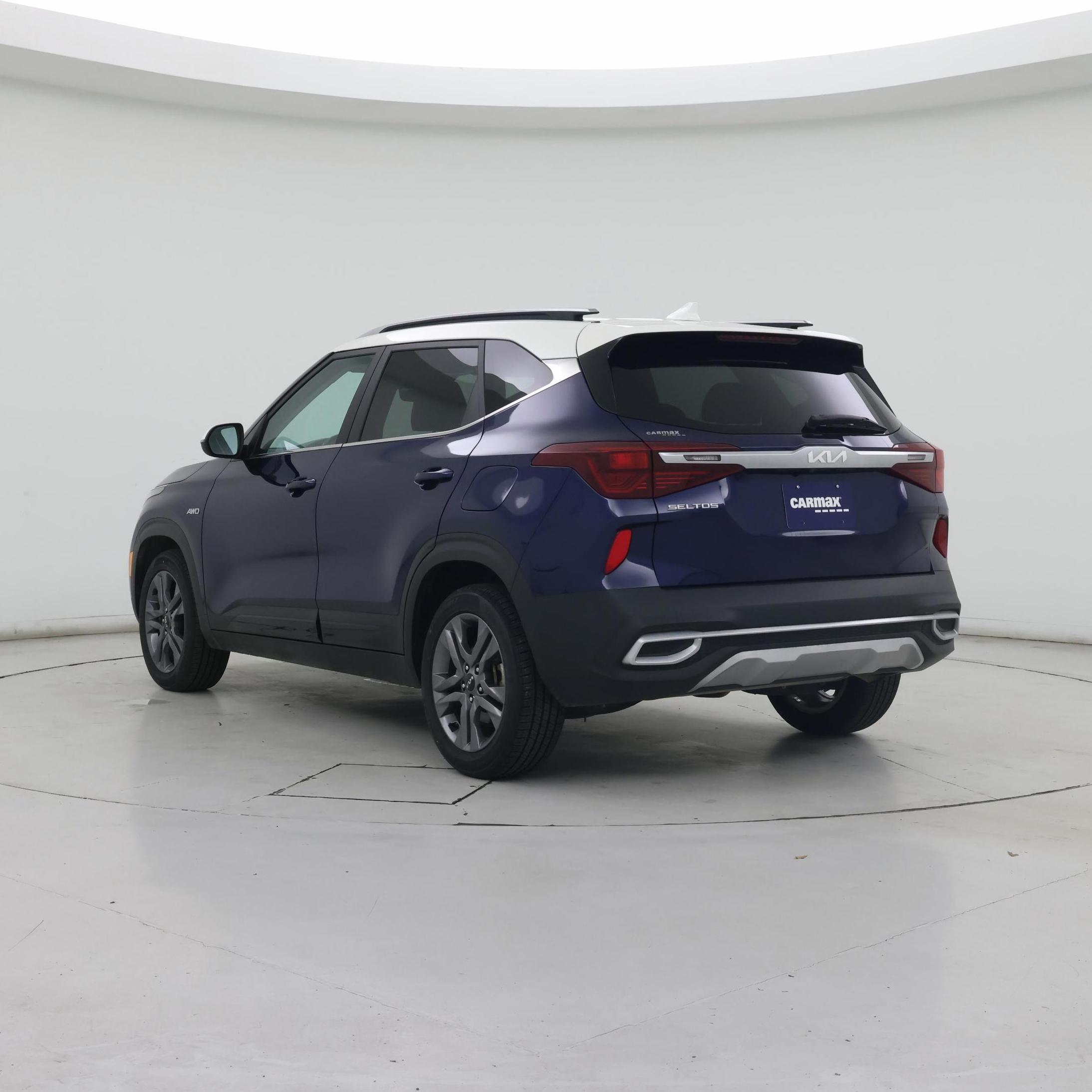 Thumbnail: 2023 Kia Seltos - 2