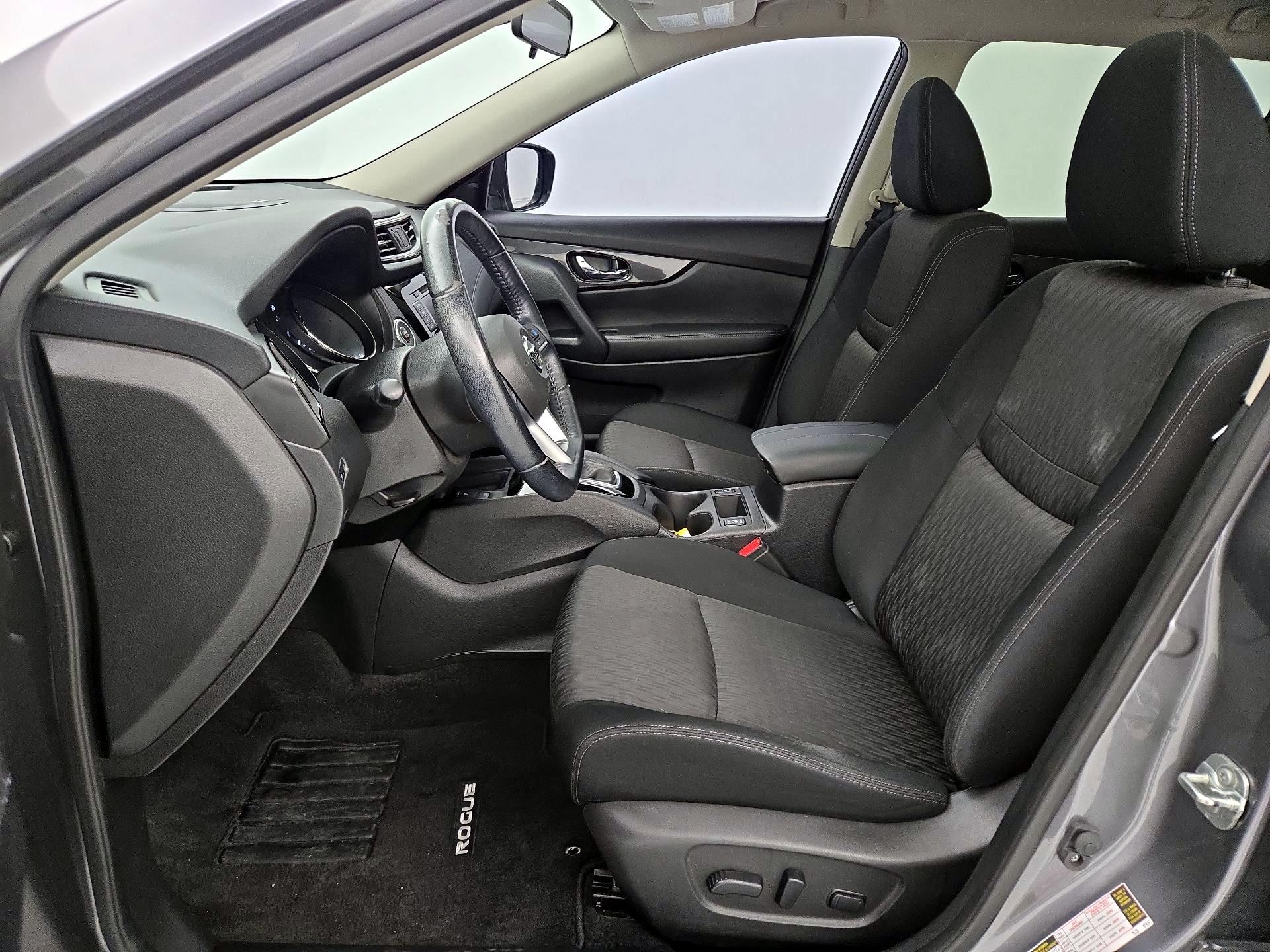 Thumbnail: 2020 Nissan Rogue - 11