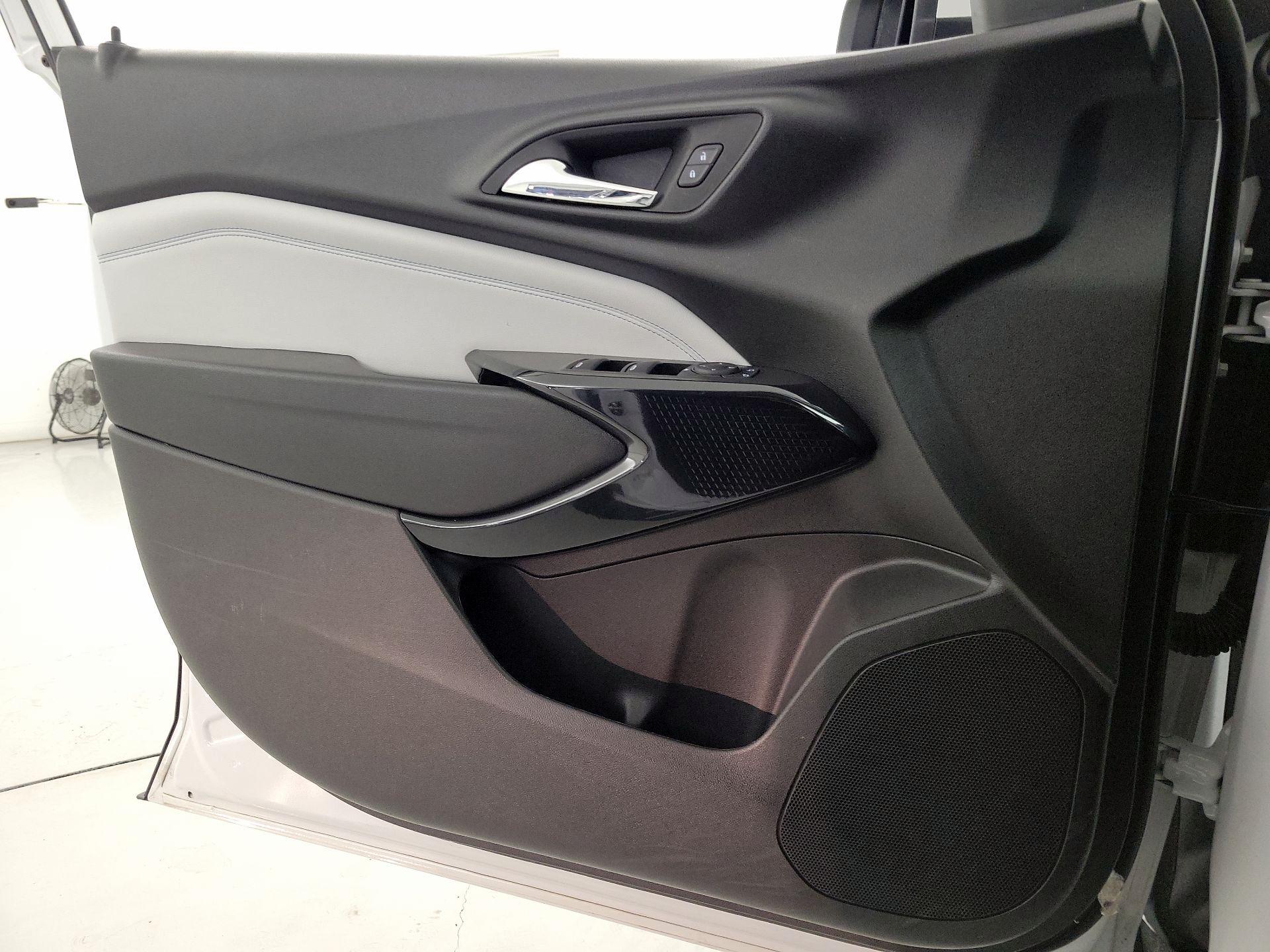 Thumbnail: 2025 Chevrolet Trax - 12