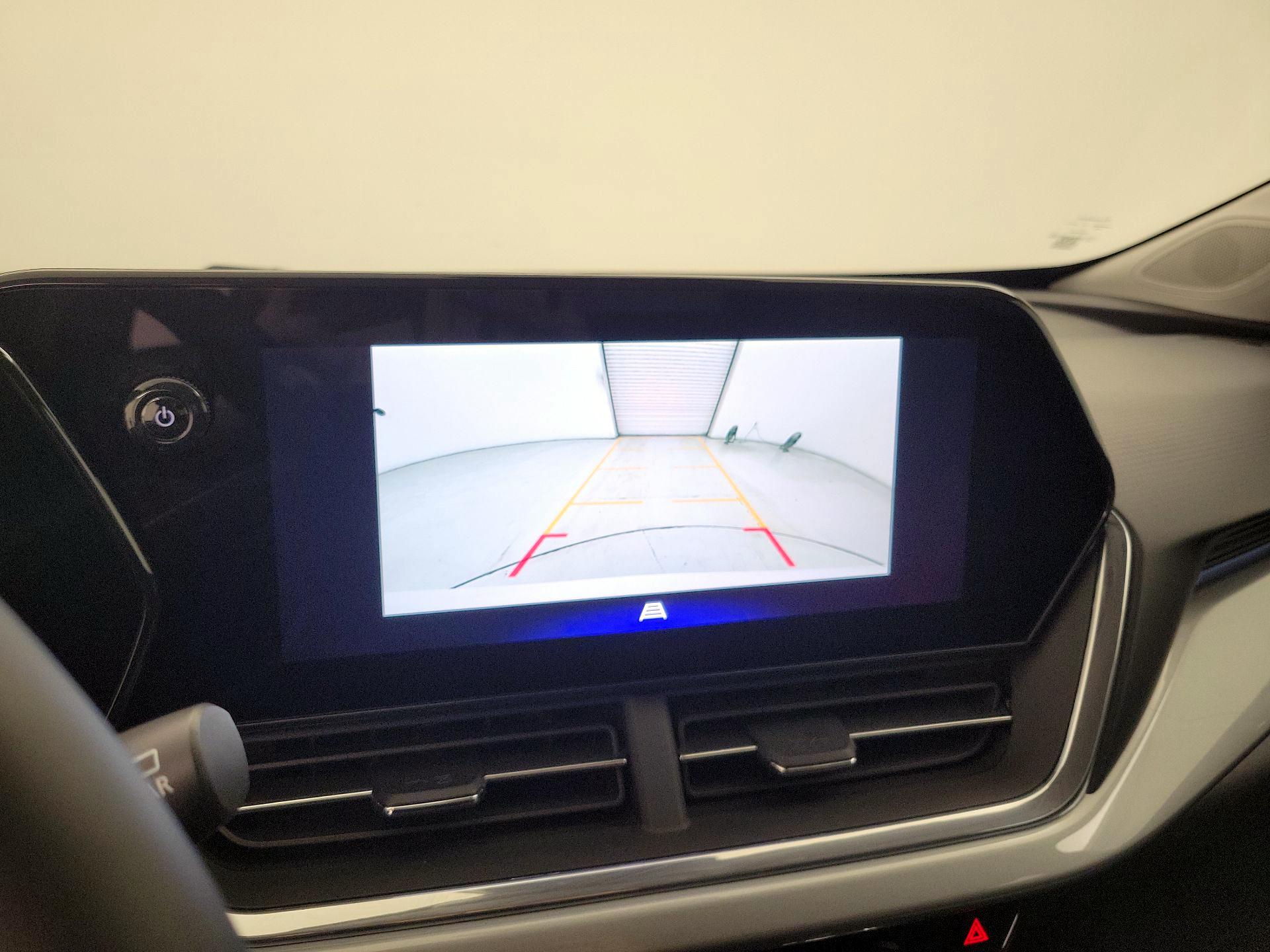 Thumbnail: 2025 Chevrolet Trax - 14