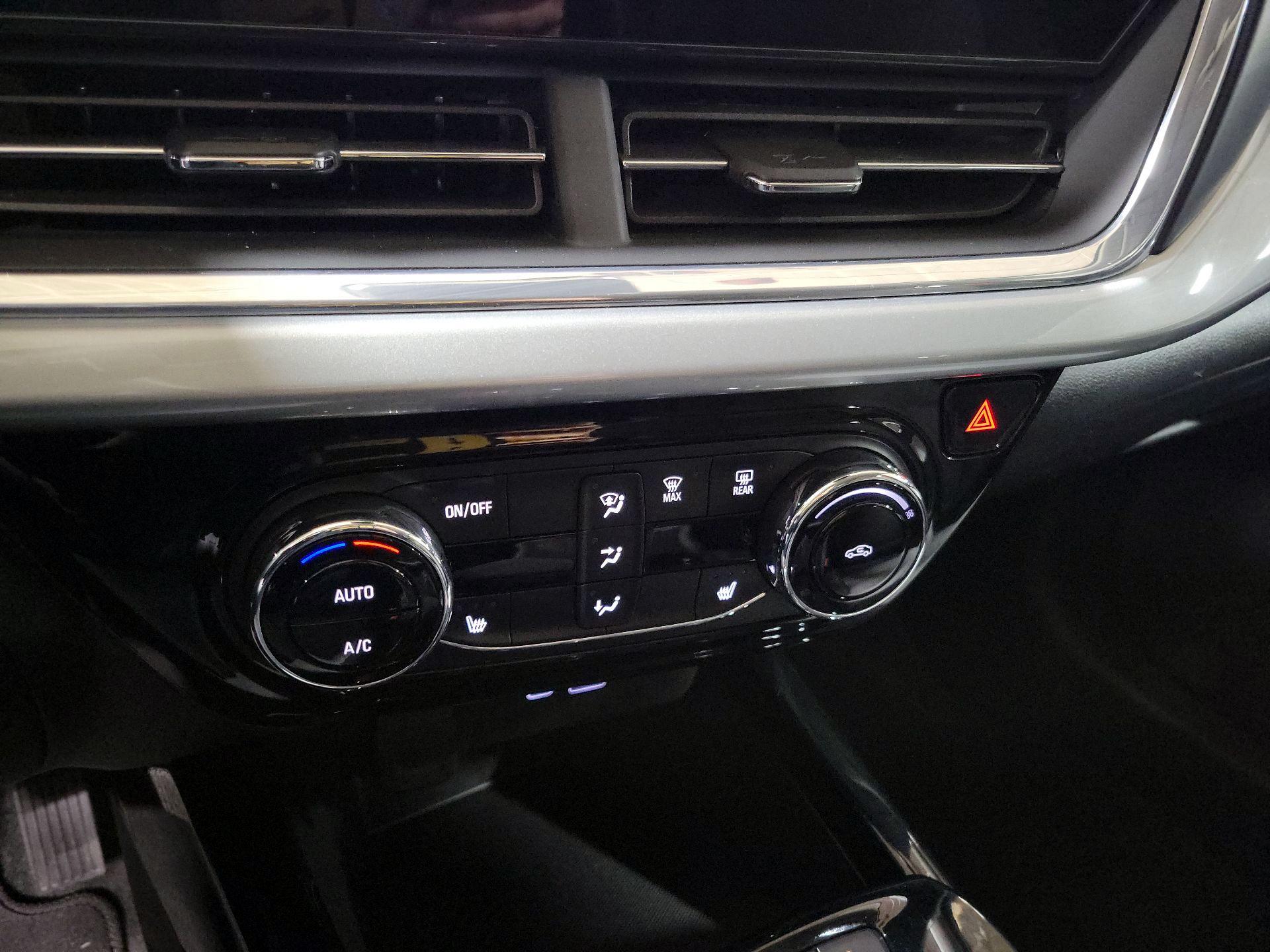 Thumbnail: 2025 Chevrolet Trax - 16