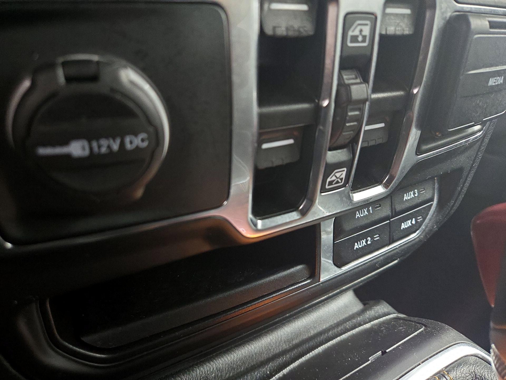 Thumbnail: 2021 Jeep Wrangler - 19