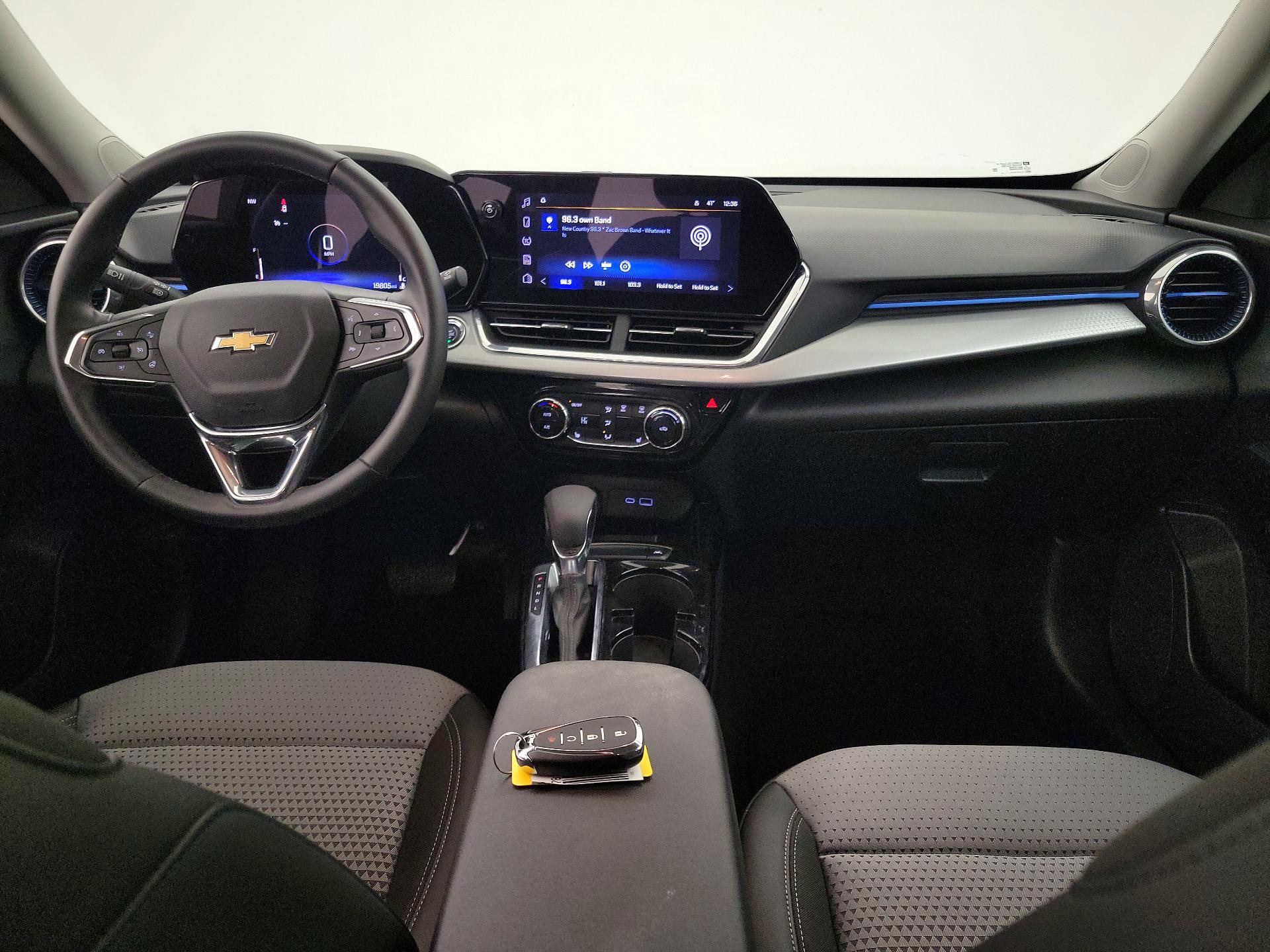 Thumbnail: 2025 Chevrolet Trax - 9