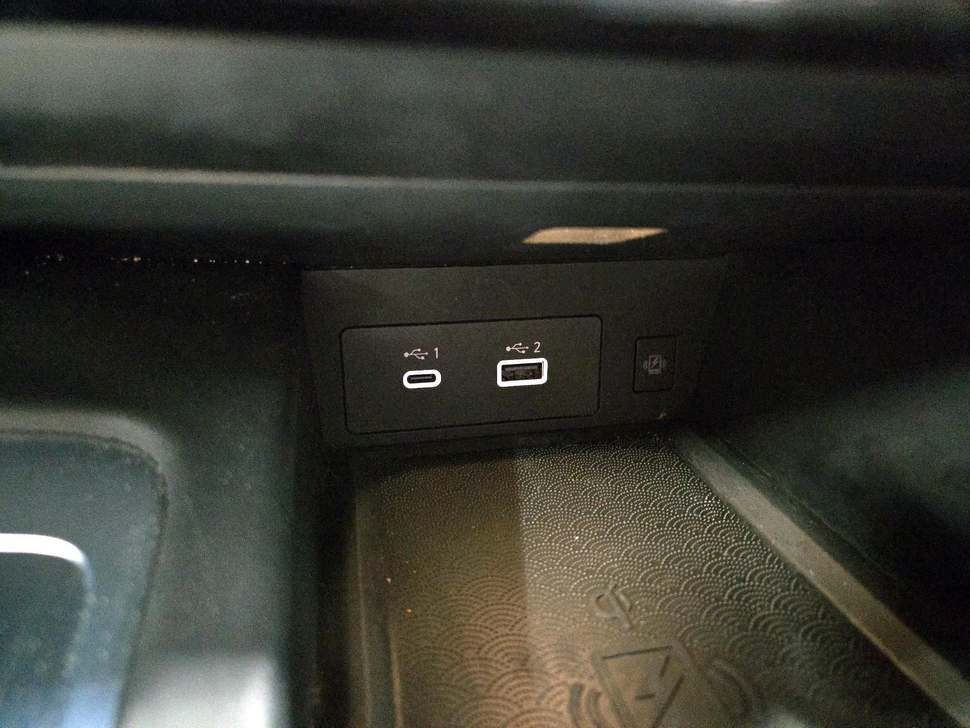 Thumbnail: 2023 INFINITI QX60 - 18