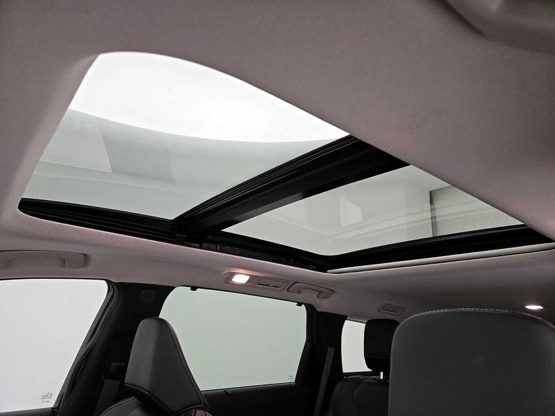 Thumbnail: 2023 INFINITI QX60 - 19