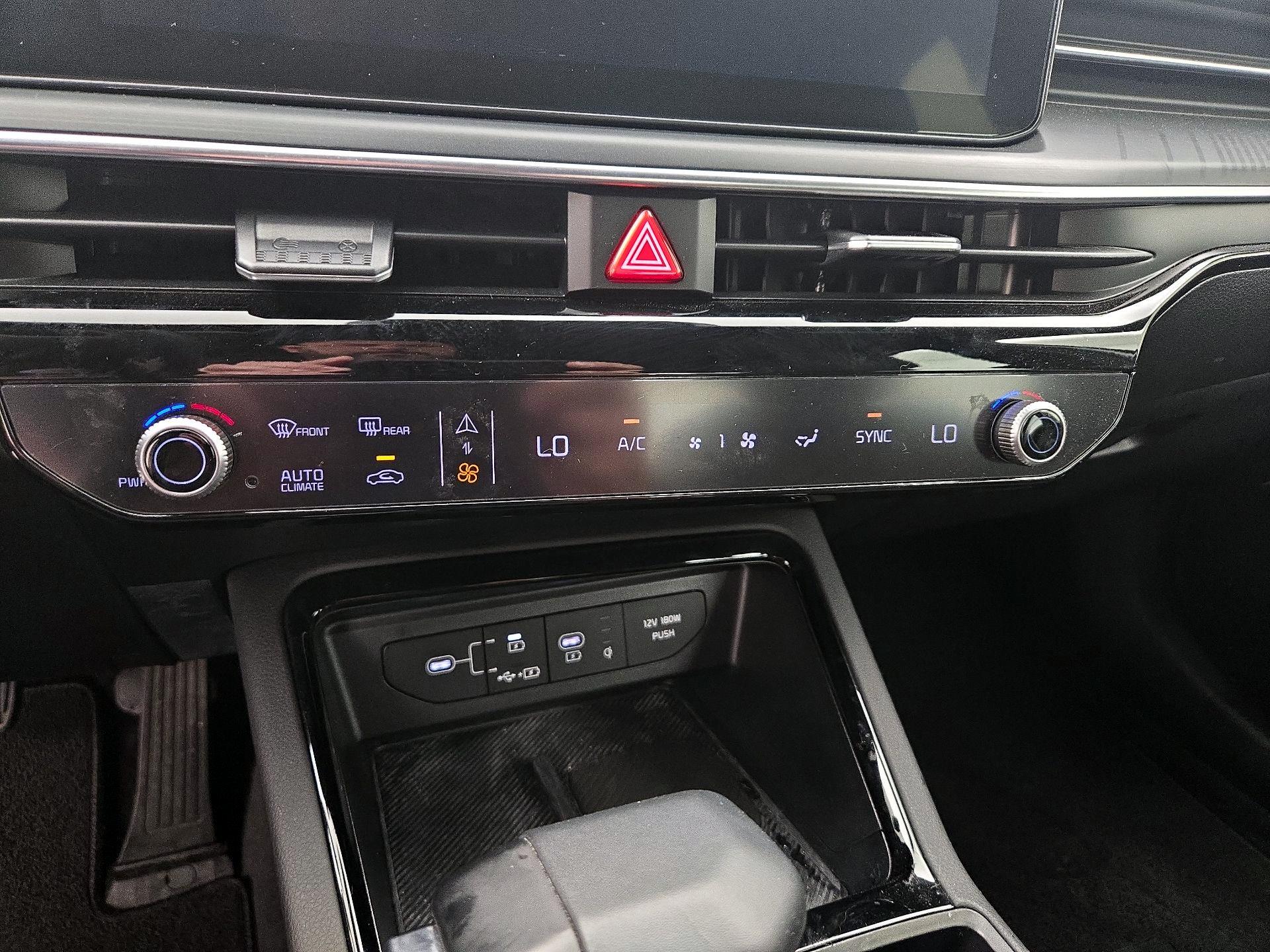 Thumbnail: 2025 Kia K5 - 17