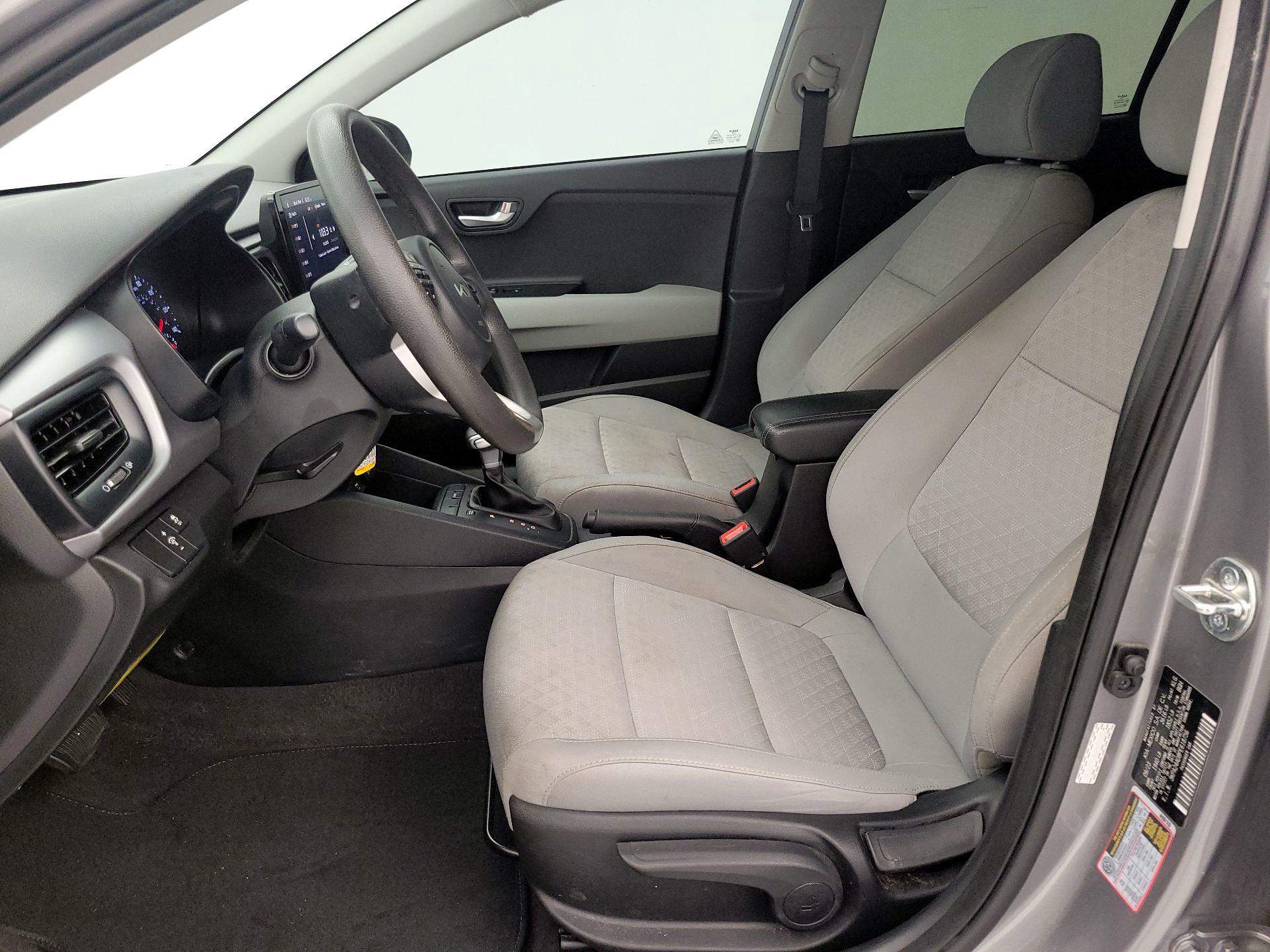 Thumbnail: 2023 Kia Rio - 11