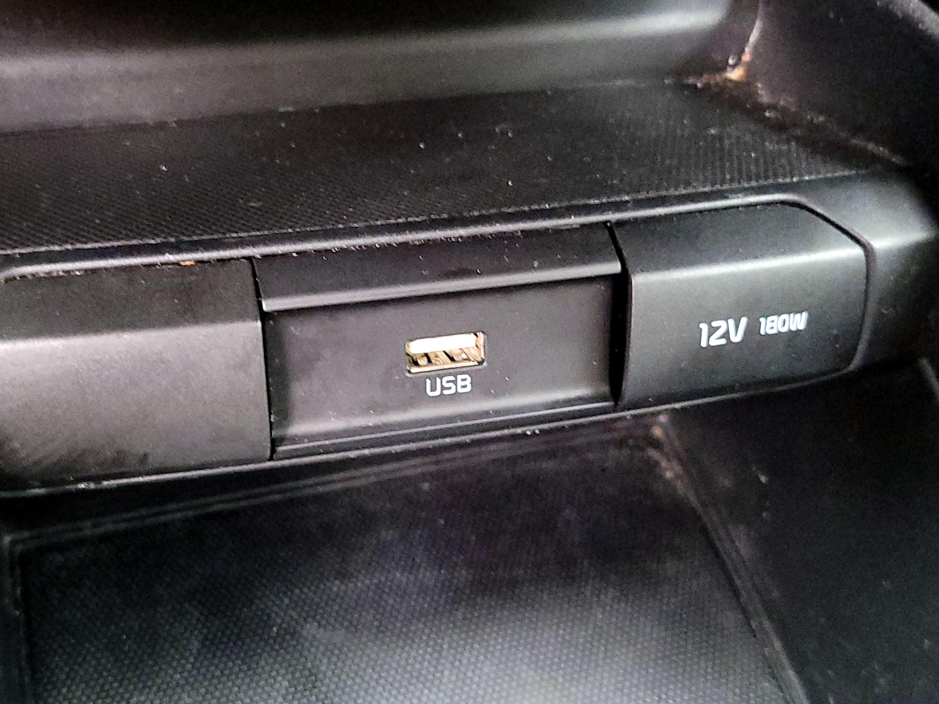 Thumbnail: 2023 Kia Rio - 18