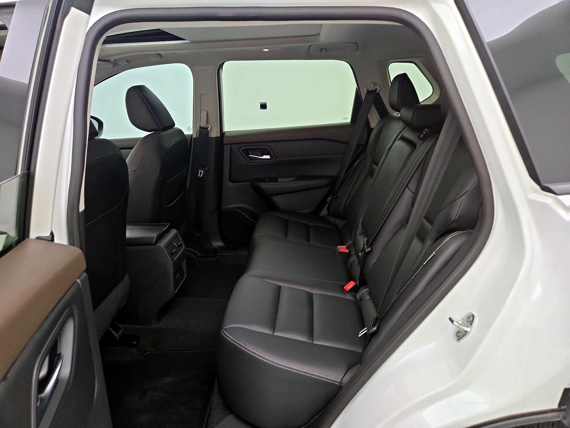 Thumbnail: 2023 Nissan Rogue - 20