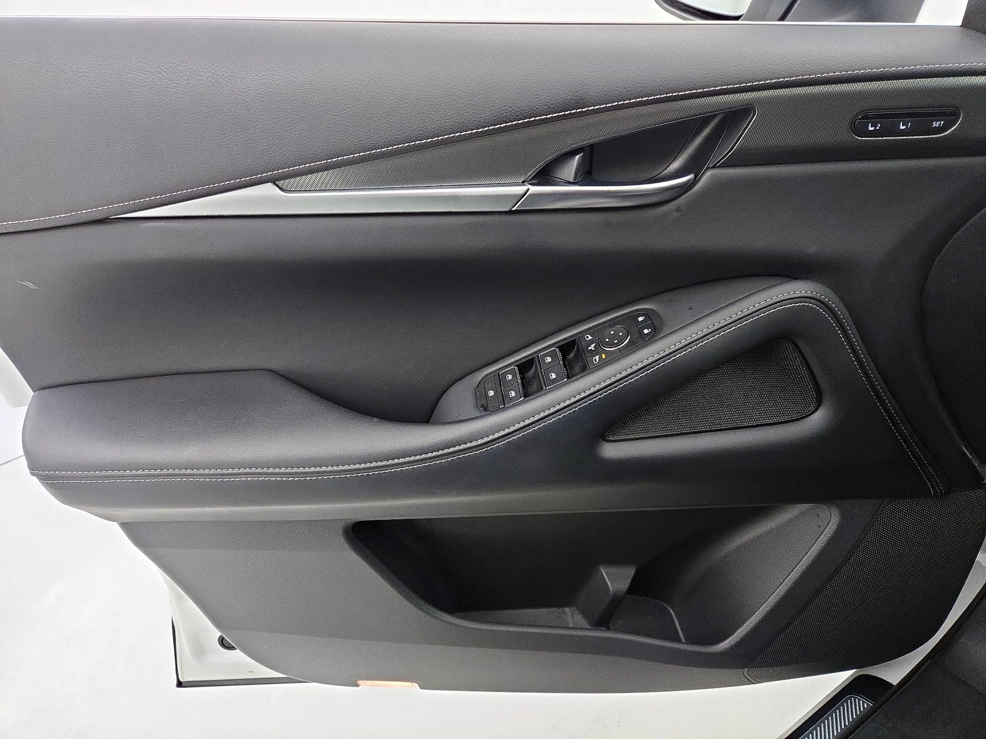 Thumbnail: 2023 INFINITI QX60 - 12