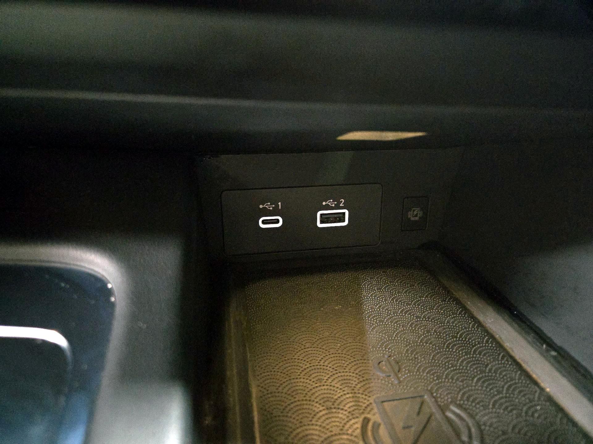 Thumbnail: 2023 INFINITI QX60 - 18