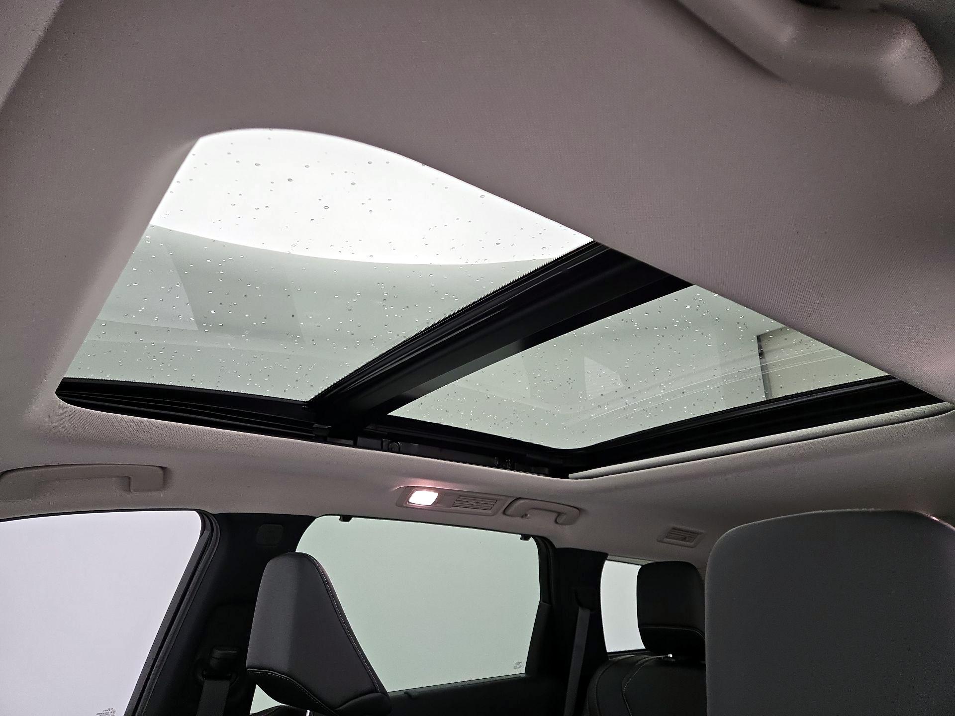 Thumbnail: 2023 INFINITI QX60 - 19