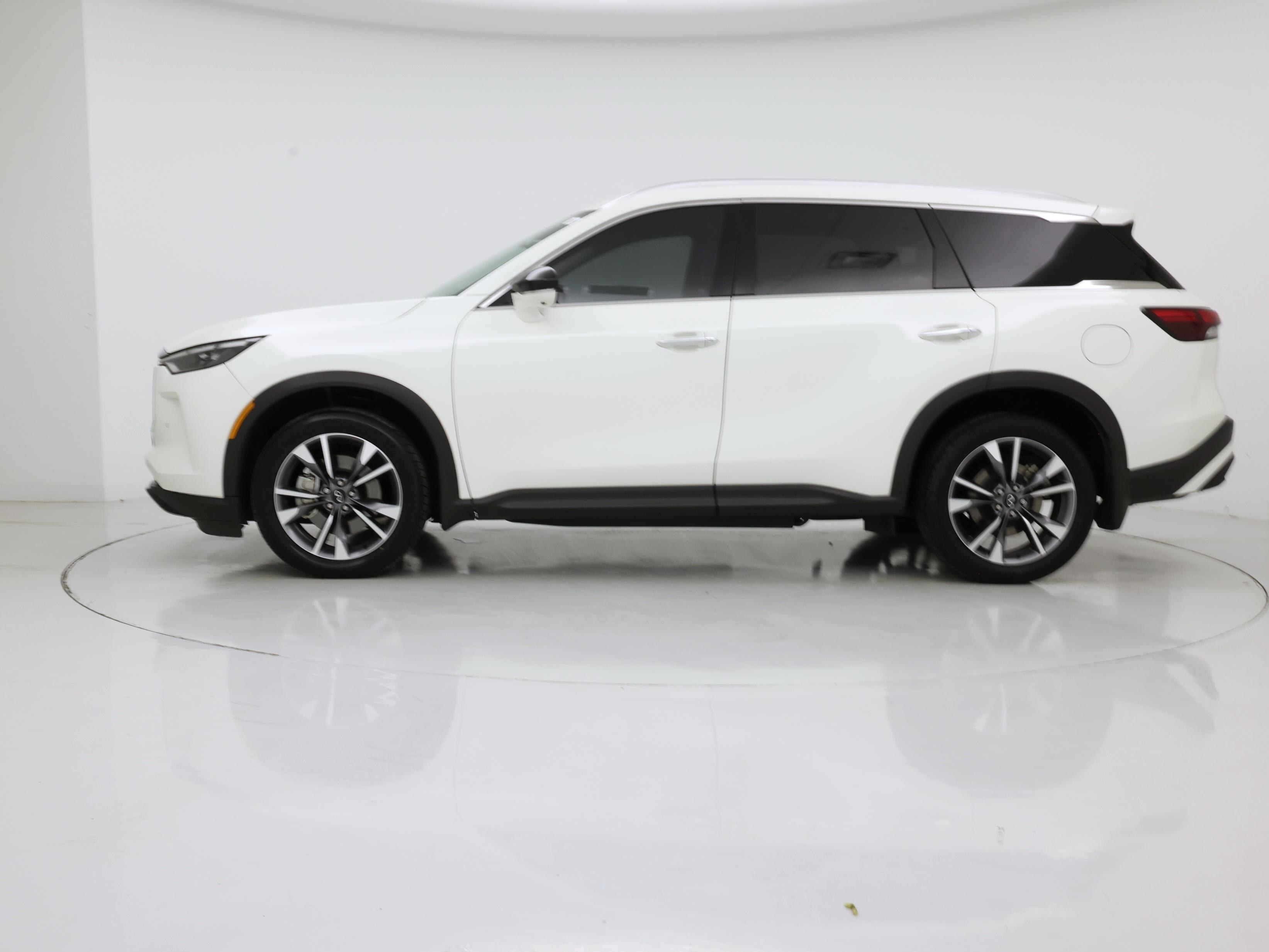 Thumbnail: 2023 INFINITI QX60 - 3