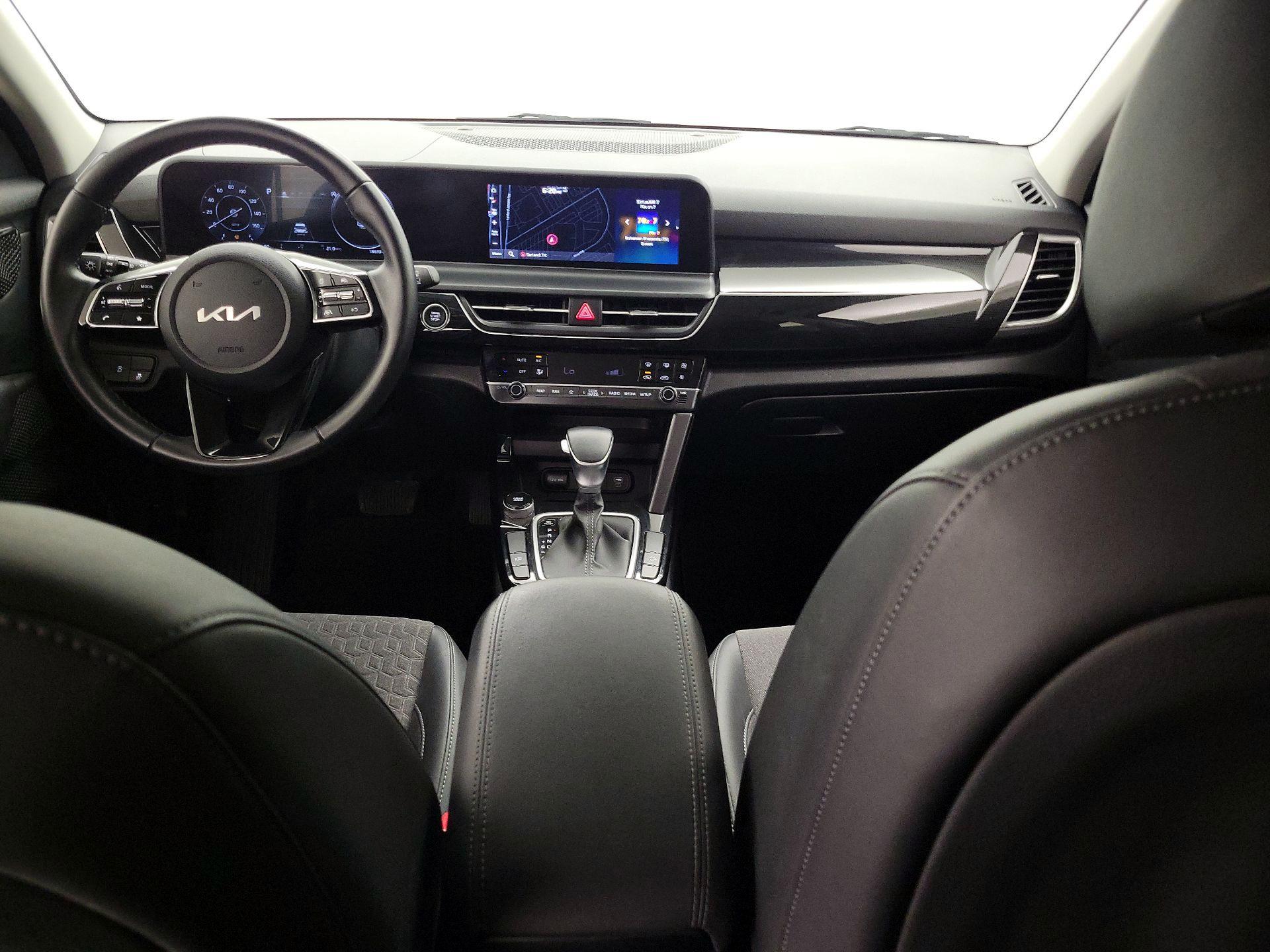 Thumbnail: 2024 Kia Seltos - 9