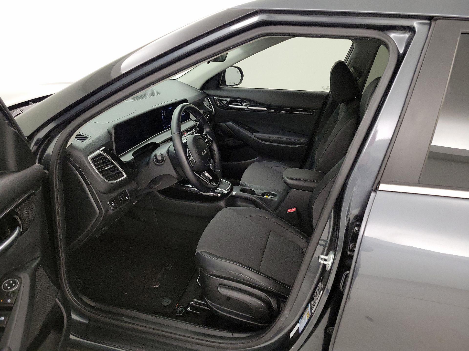 Thumbnail: 2024 Kia Seltos - 11