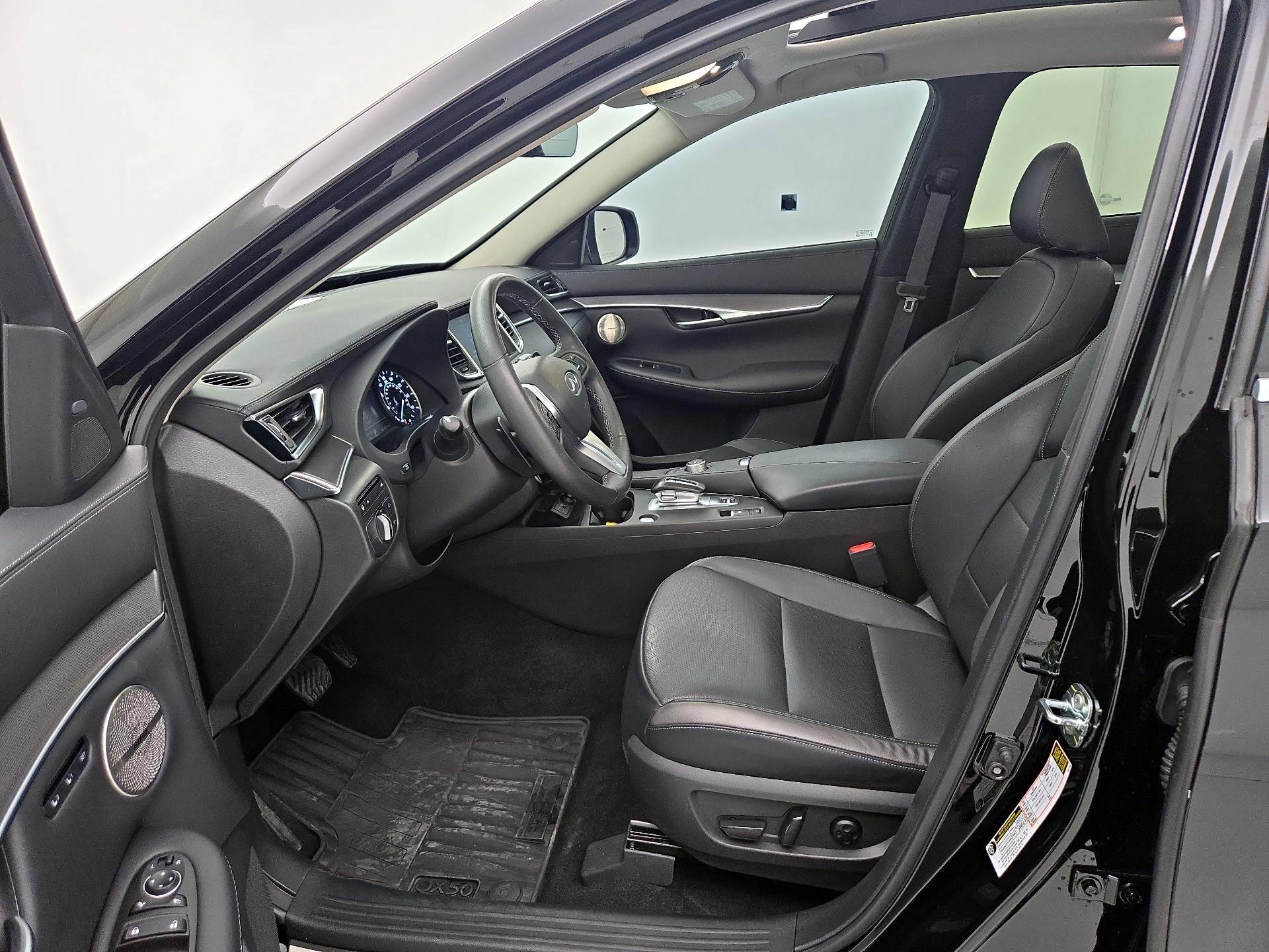 Thumbnail: 2023 INFINITI QX50 - 11