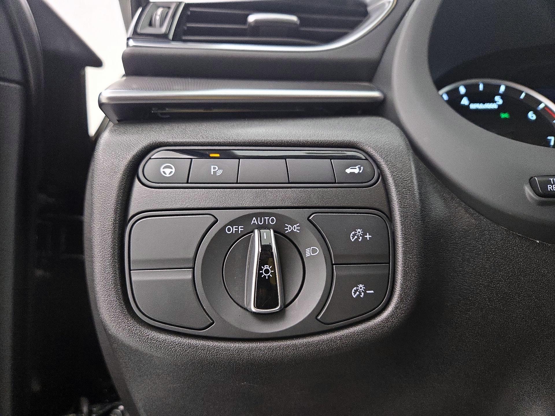 Thumbnail: 2023 INFINITI QX50 - 13