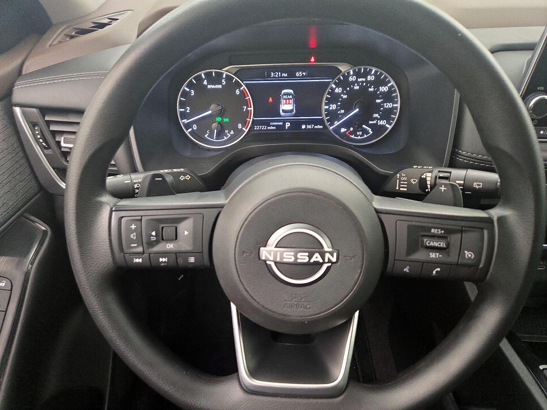 Thumbnail: 2023 Nissan Rogue - 10