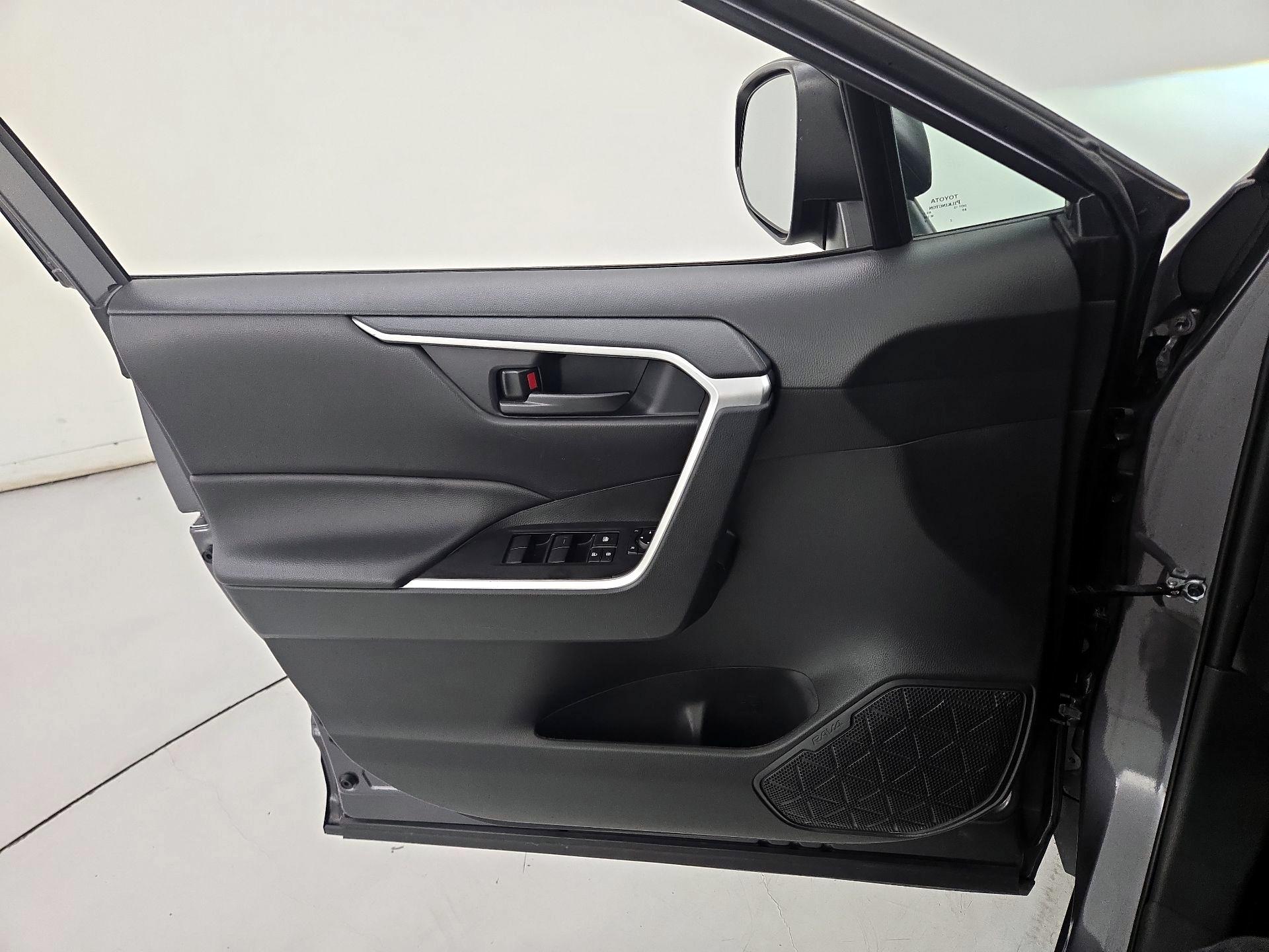 Thumbnail: 2024 Toyota RAV4 - 12