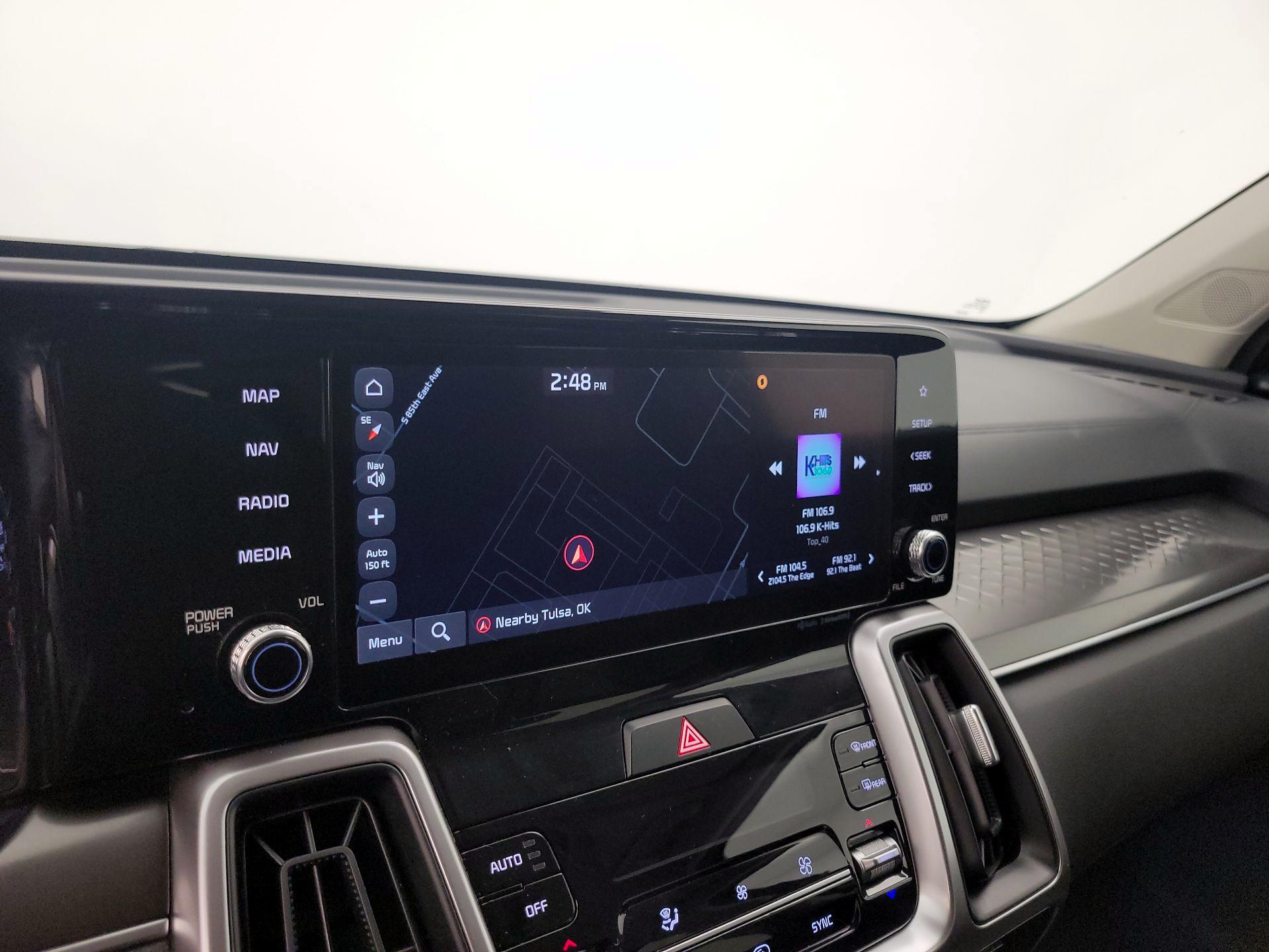 Thumbnail: 2023 Kia Sorento - 14