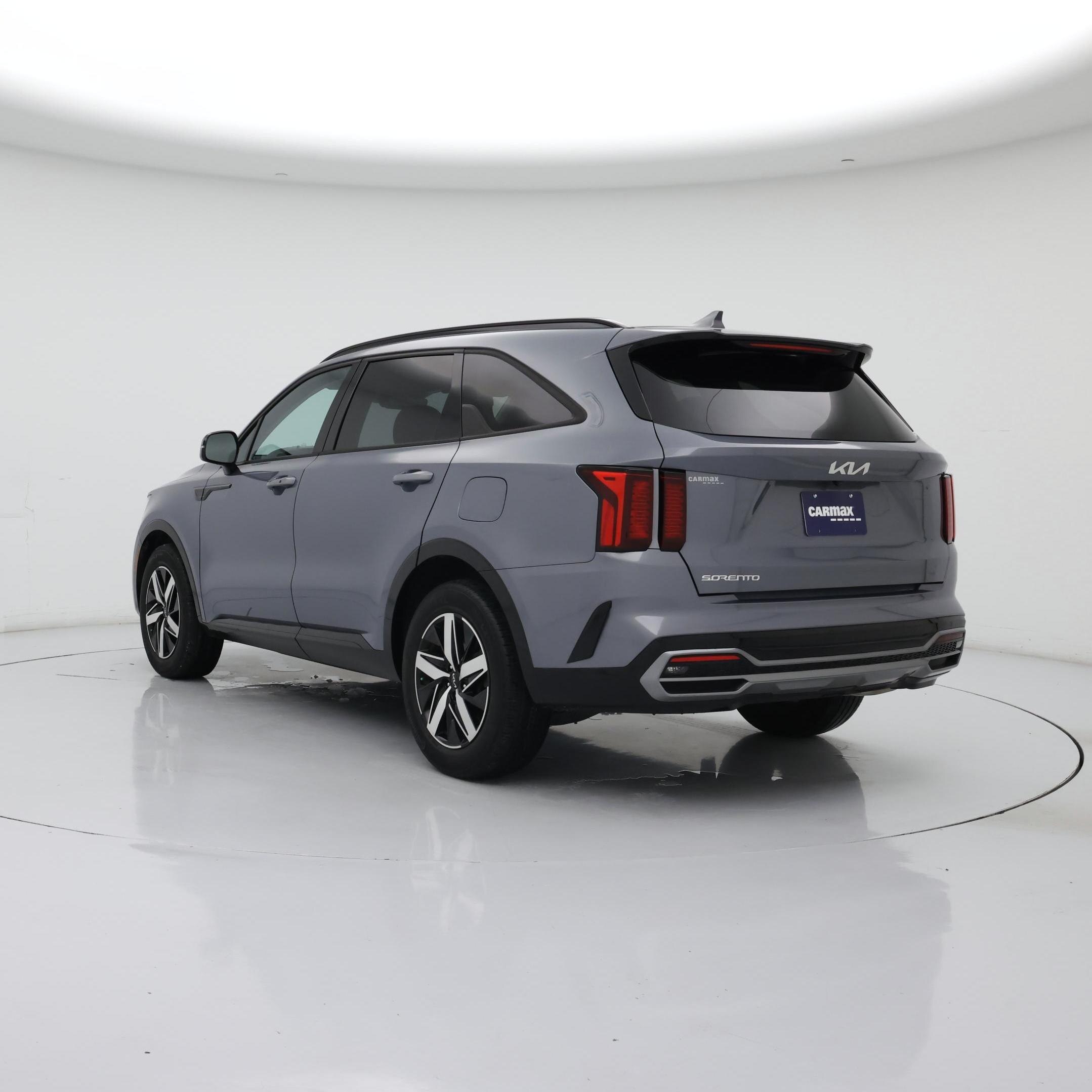 Thumbnail: 2023 Kia Sorento - 2