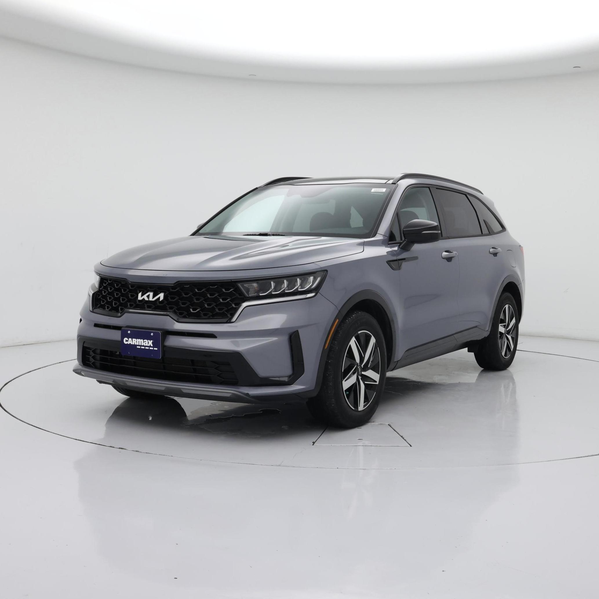 Thumbnail: 2023 Kia Sorento - 4