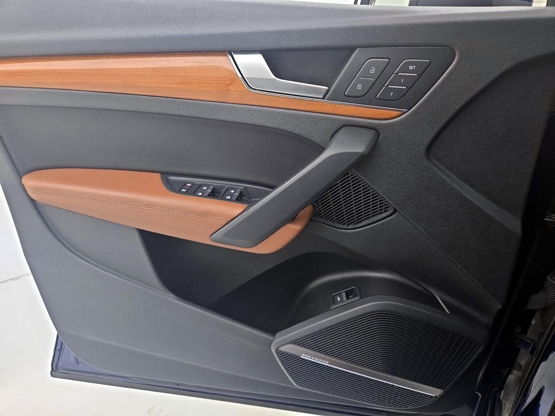 Thumbnail: 2021 Audi Q5 - 12