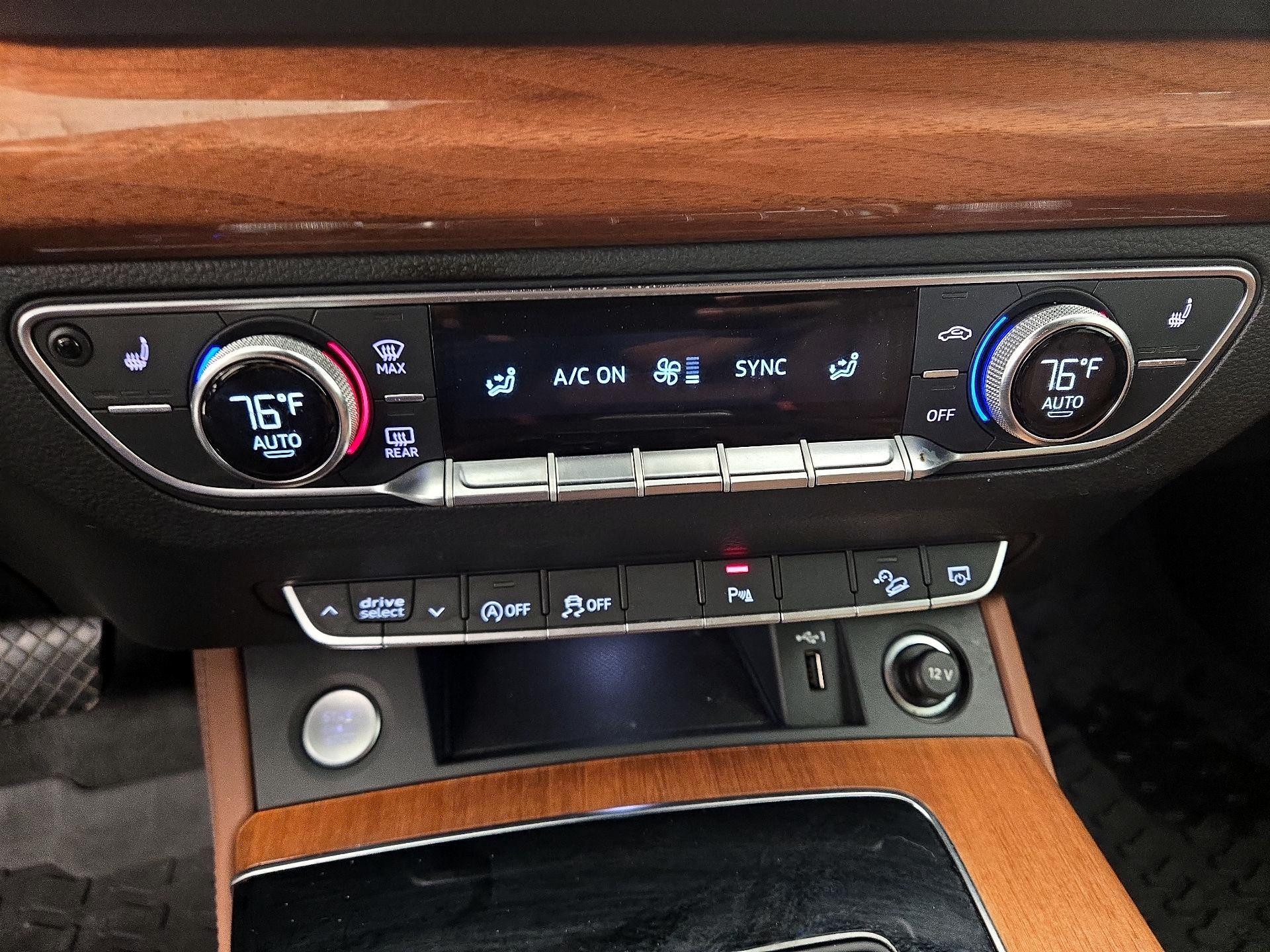 Thumbnail: 2021 Audi Q5 - 16