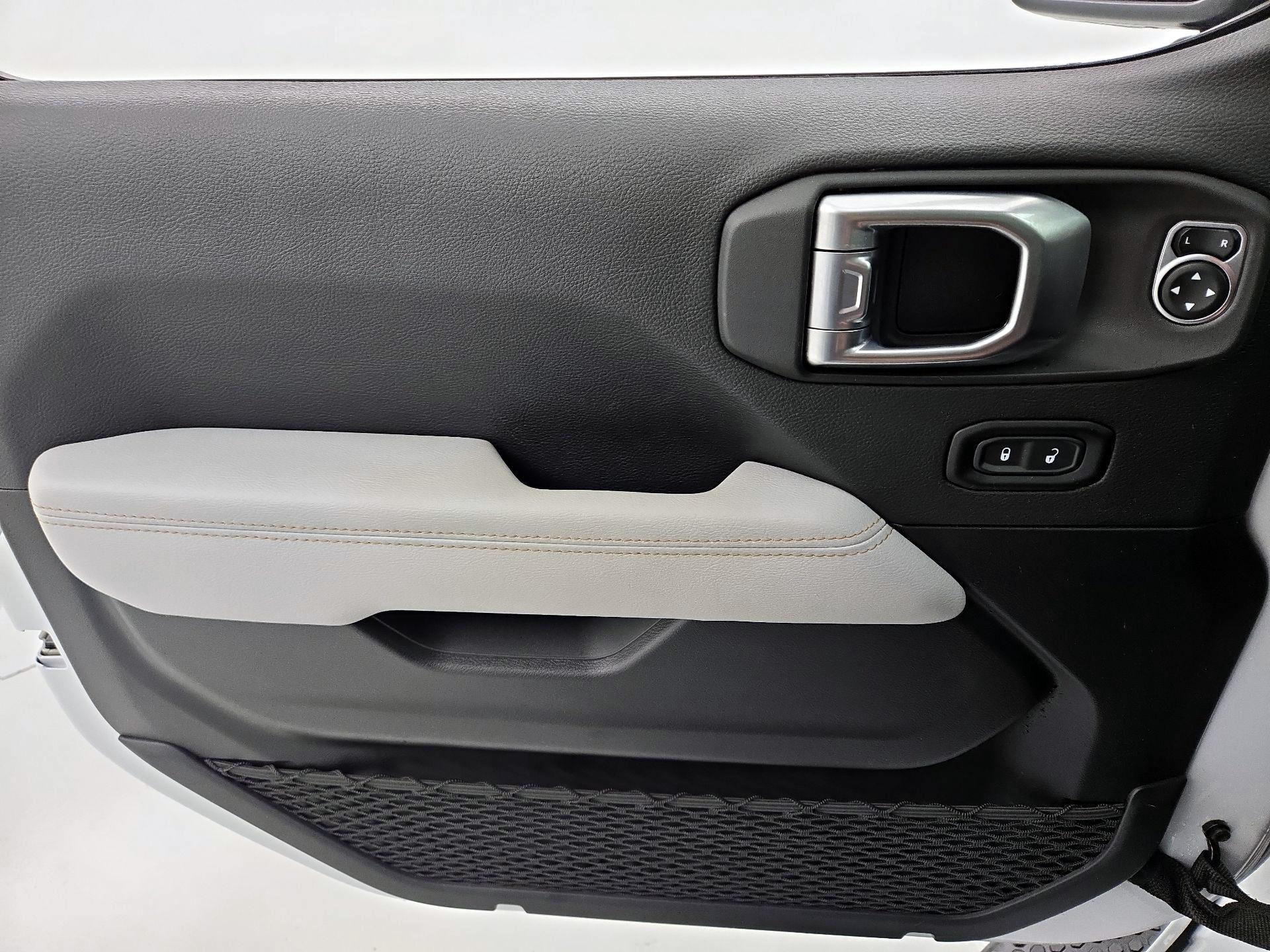 Thumbnail: 2023 Jeep Wrangler - 12