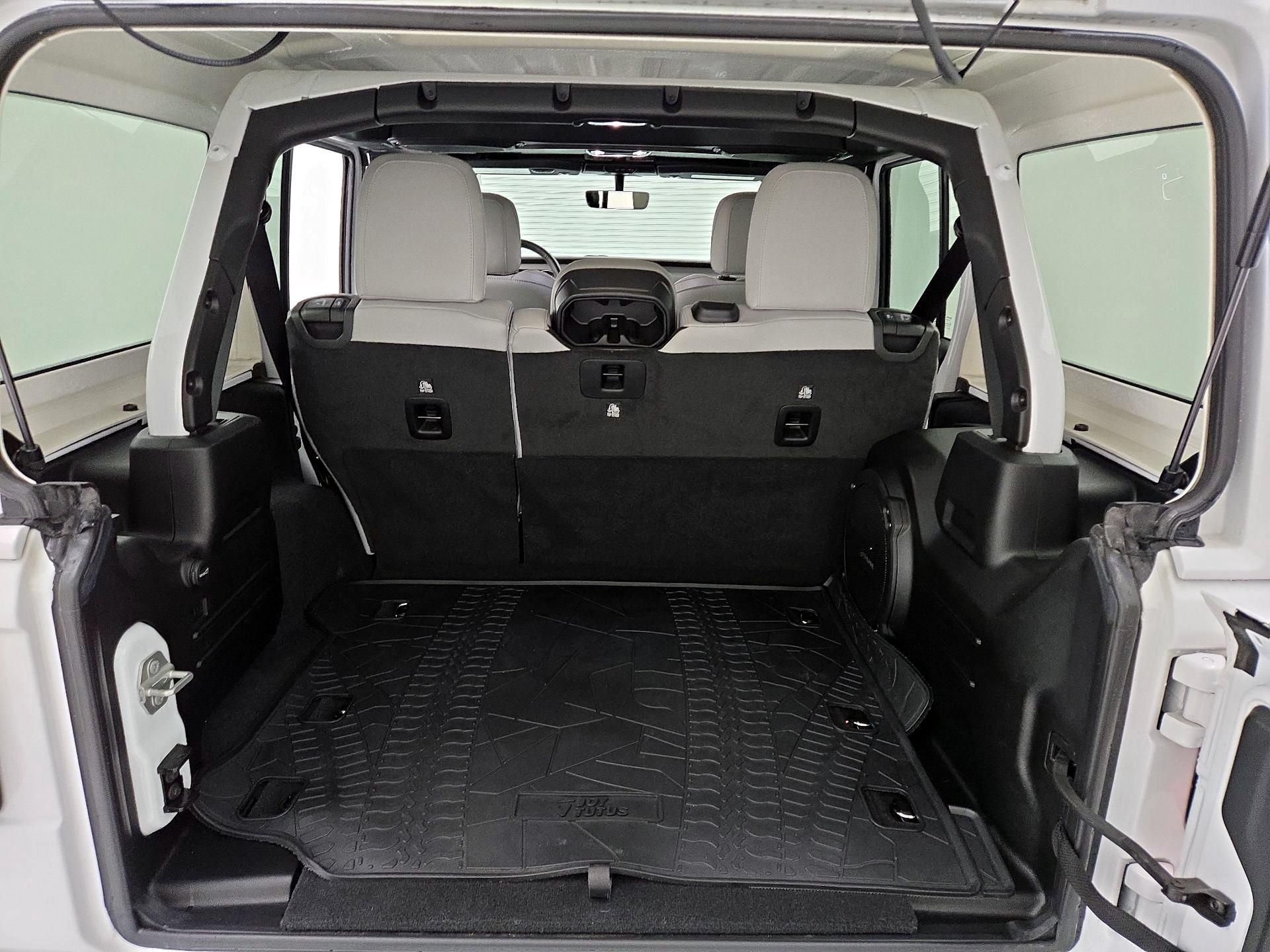 Thumbnail: 2023 Jeep Wrangler - 20