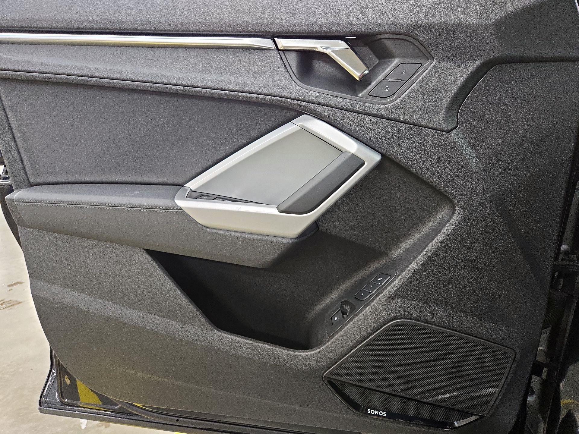 Thumbnail: 2022 Audi Q3 - 12