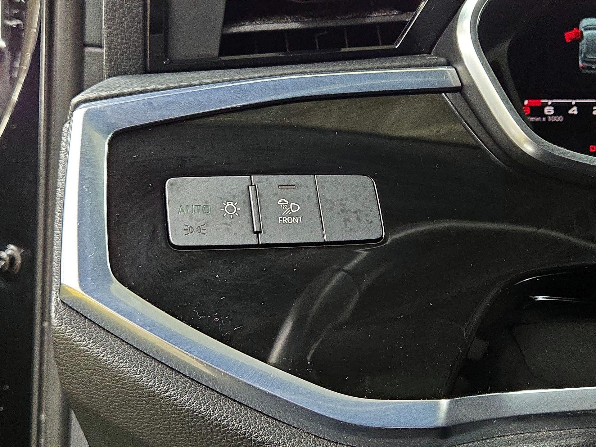 Thumbnail: 2022 Audi Q3 - 13