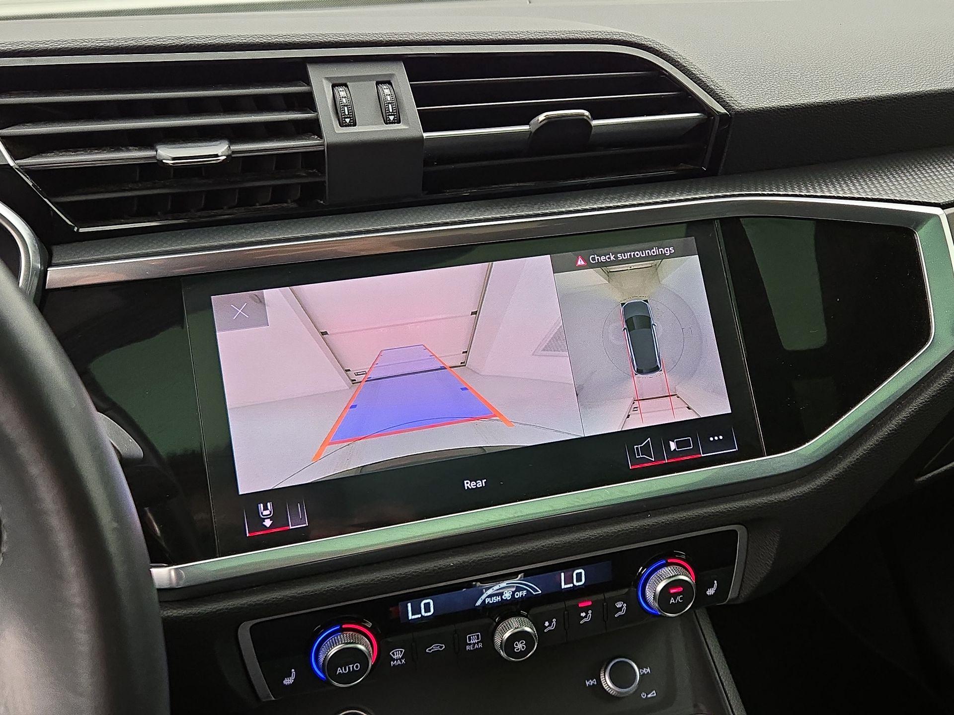 Thumbnail: 2022 Audi Q3 - 15