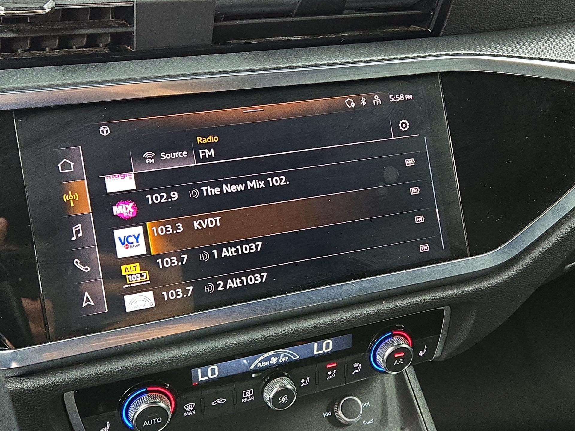 Thumbnail: 2022 Audi Q3 - 16