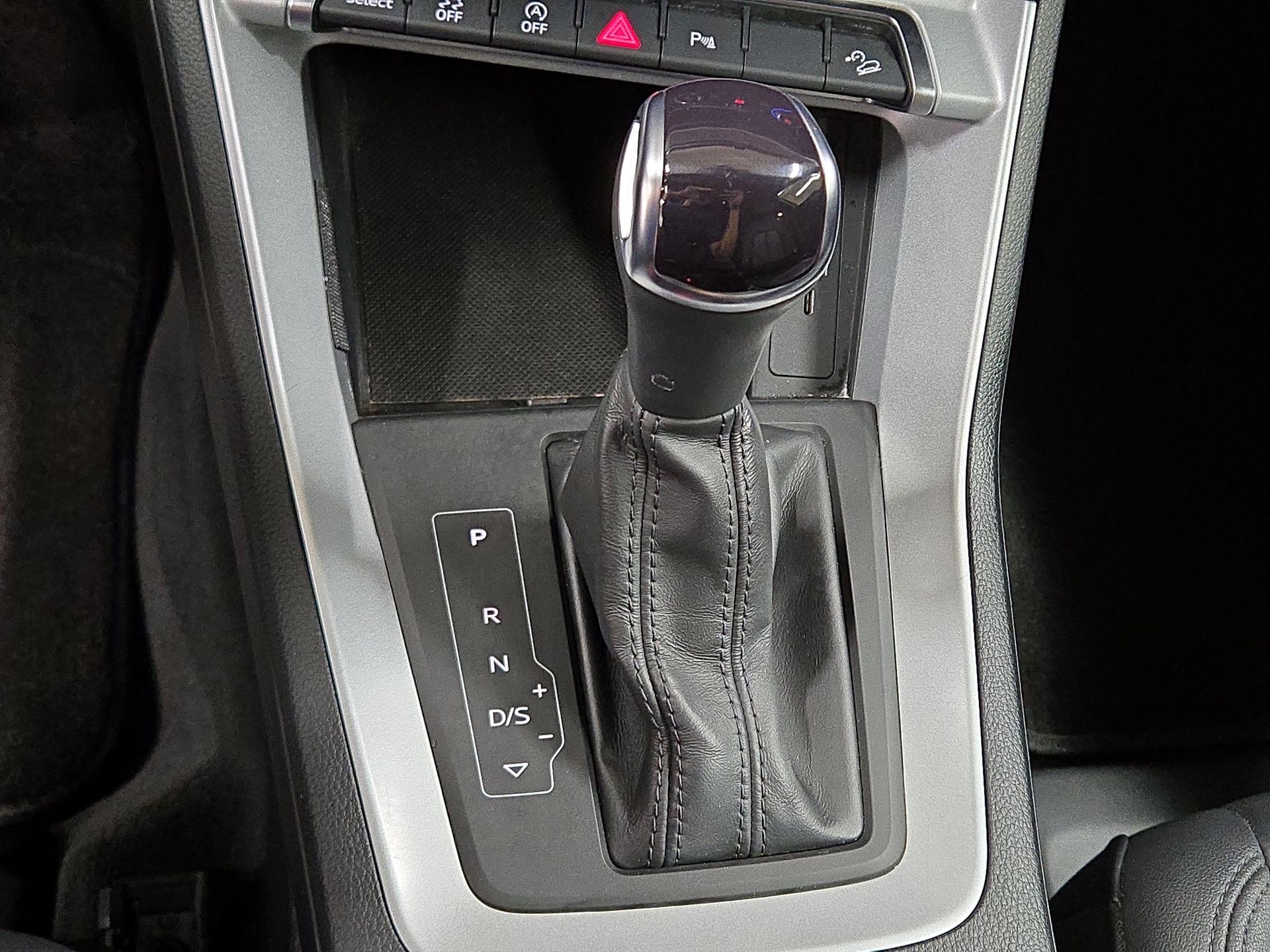 Thumbnail: 2022 Audi Q3 - 18