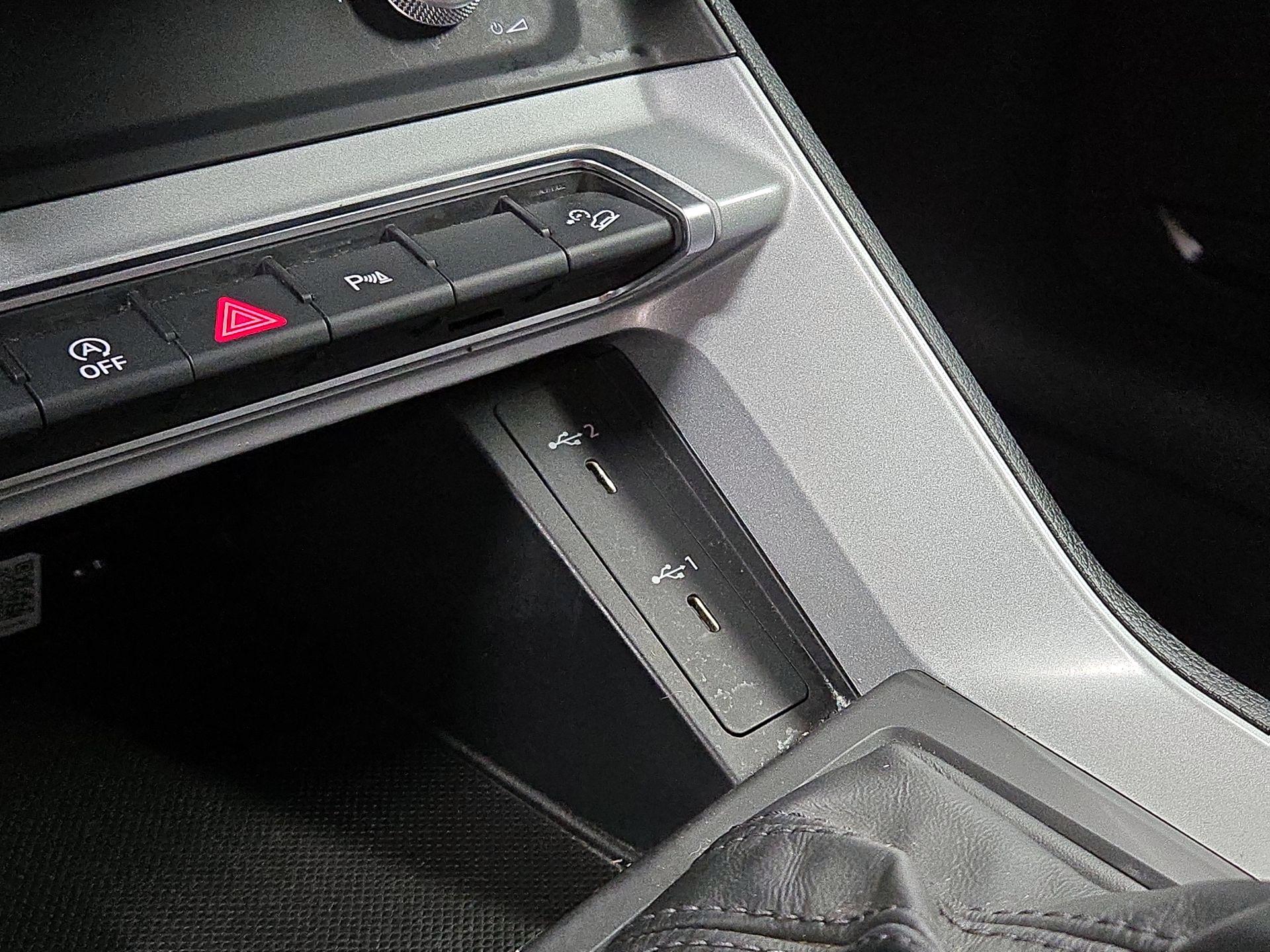 Thumbnail: 2022 Audi Q3 - 19