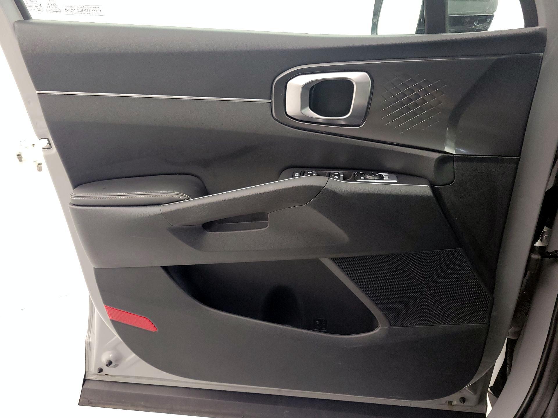 Thumbnail: 2025 Kia Sorento - 12