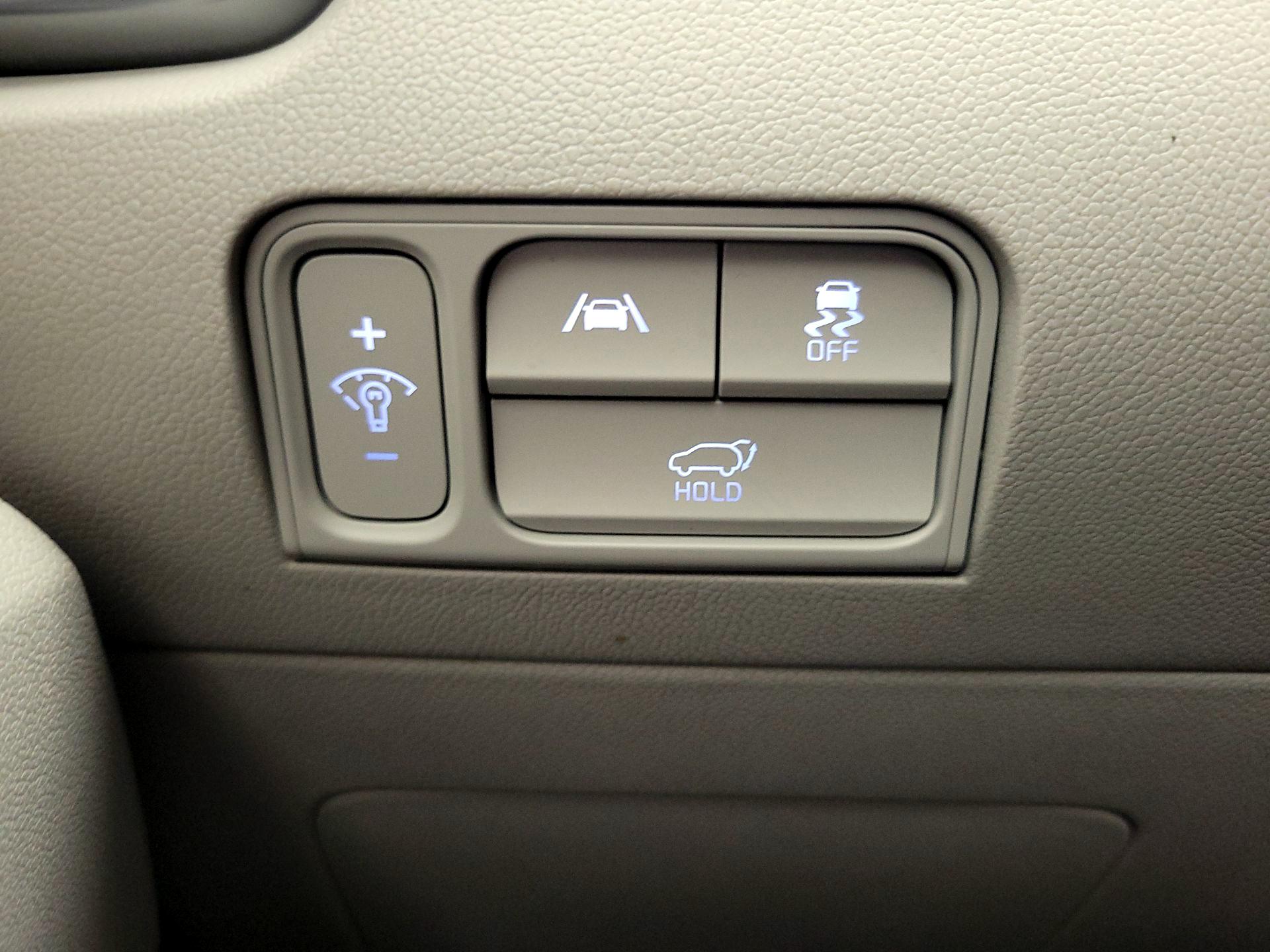 Thumbnail: 2023 Kia Sorento - 13